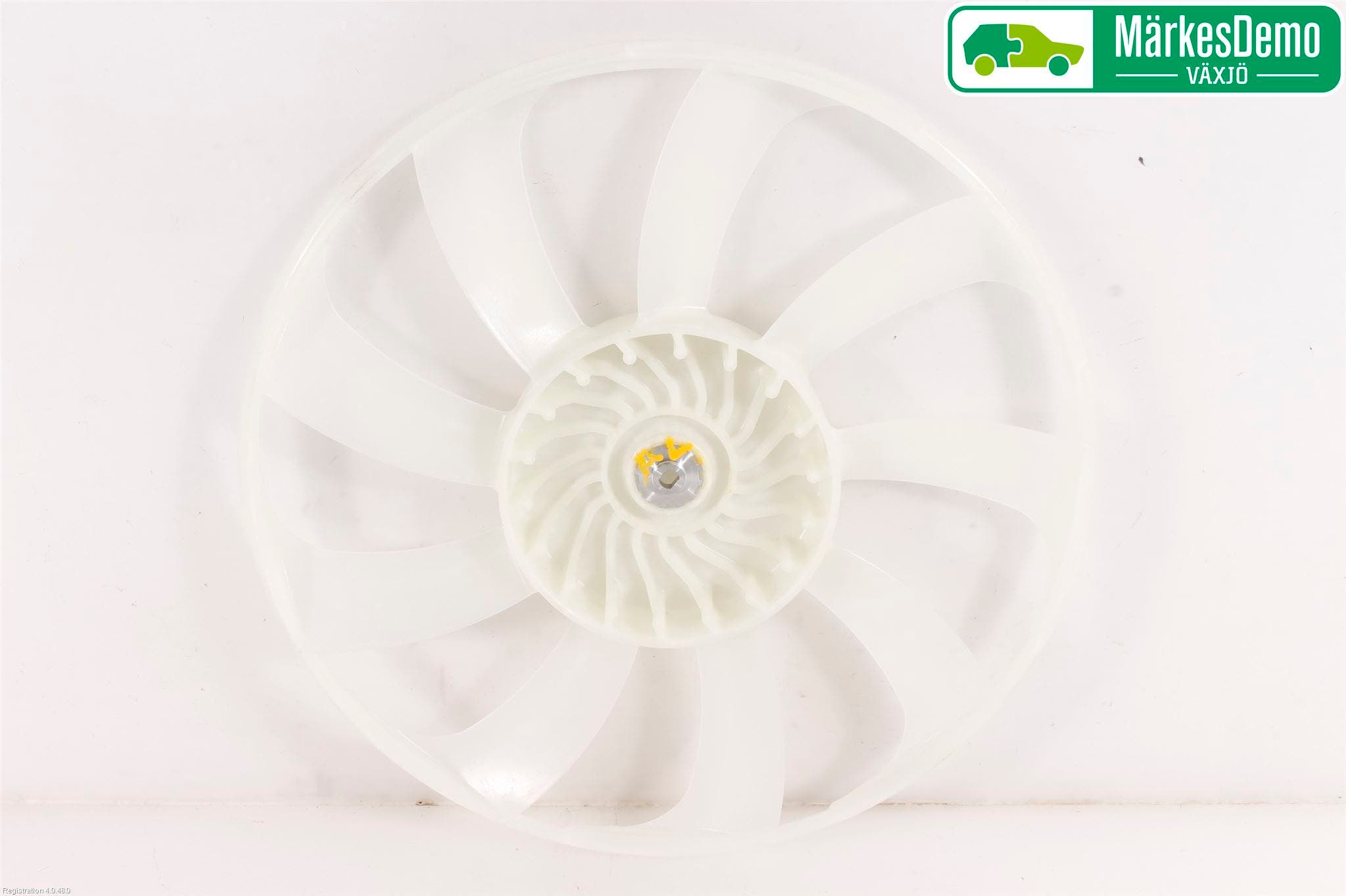 Toyota AURIS 13-19 Kylfläkt-Vinge