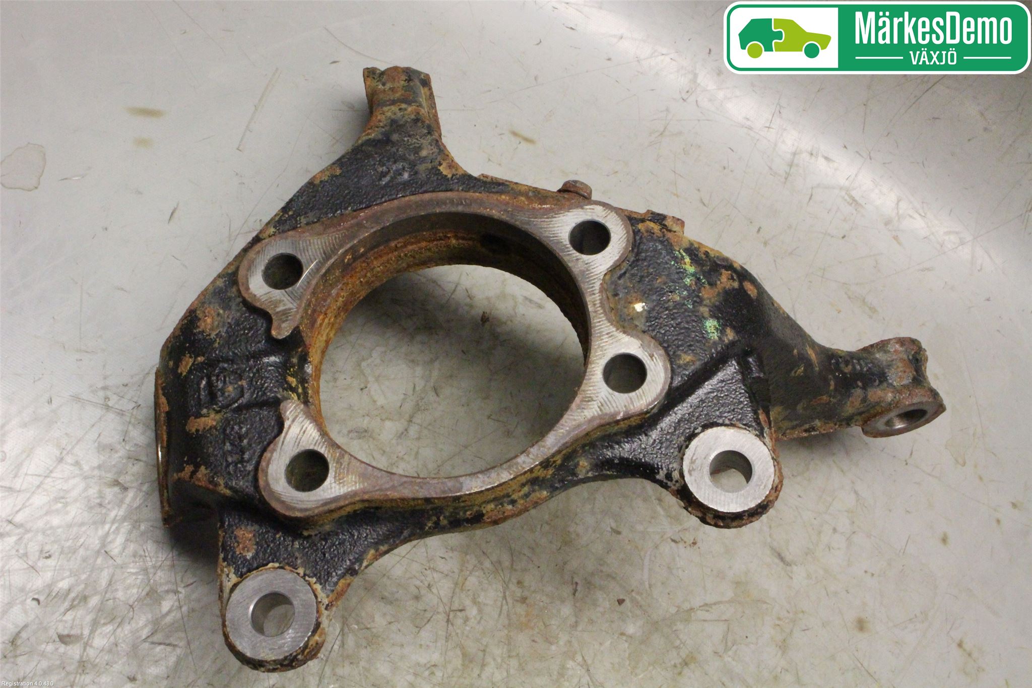 Toyota AURIS 13-19 Styrspindel Lagerhus Hö