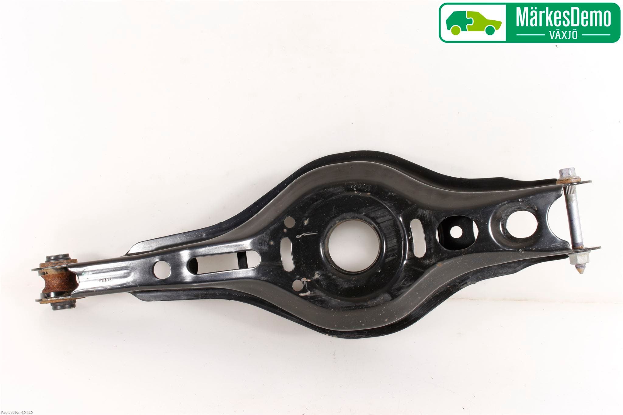 Toyota C-HR 16-23 Bärarm Bak Höger