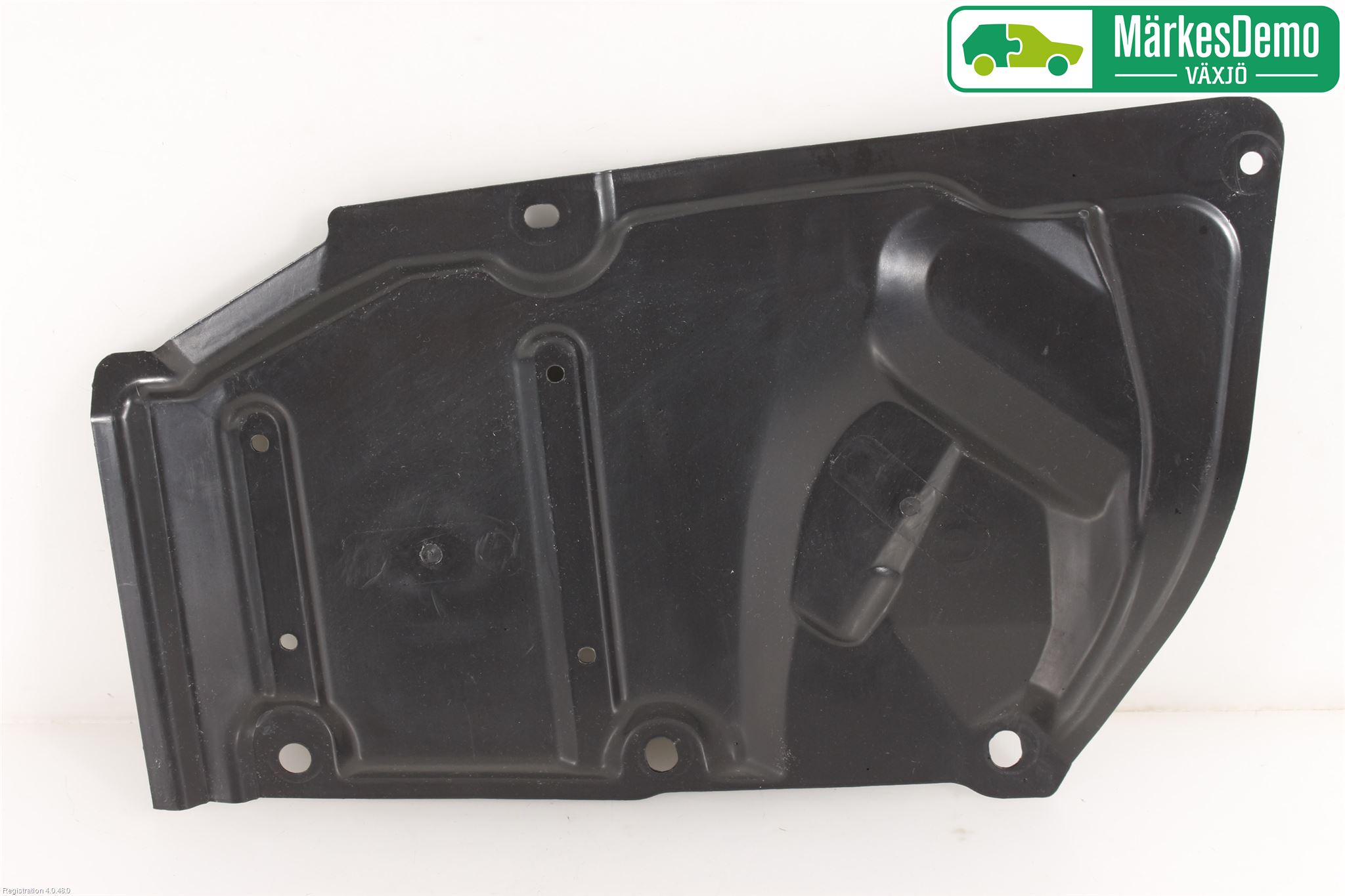 Toyota AURIS 13-19 Hasplåt Plåt-Plast