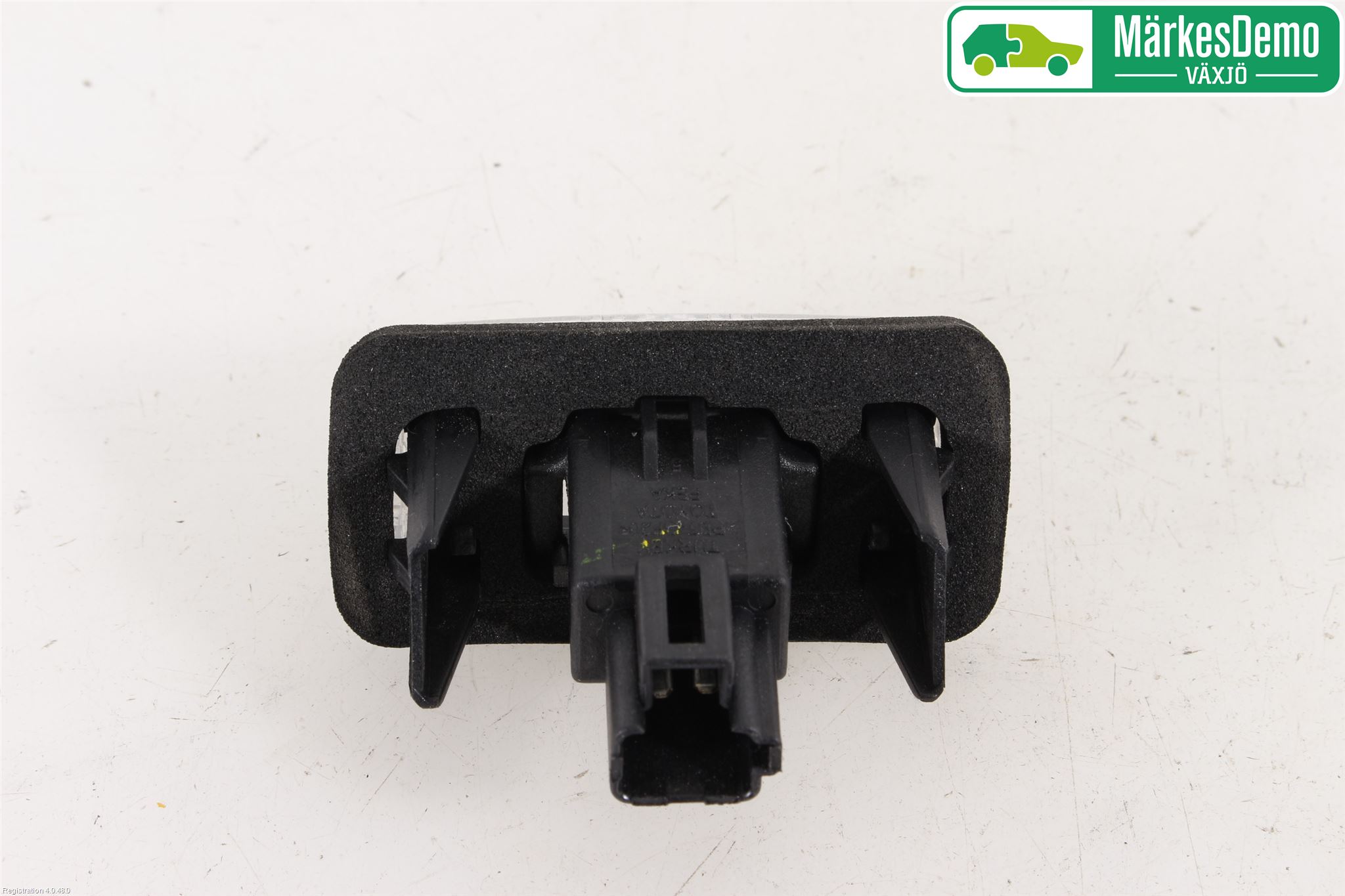 Toyota YARIS XP130 15-20 Skylt Belysning