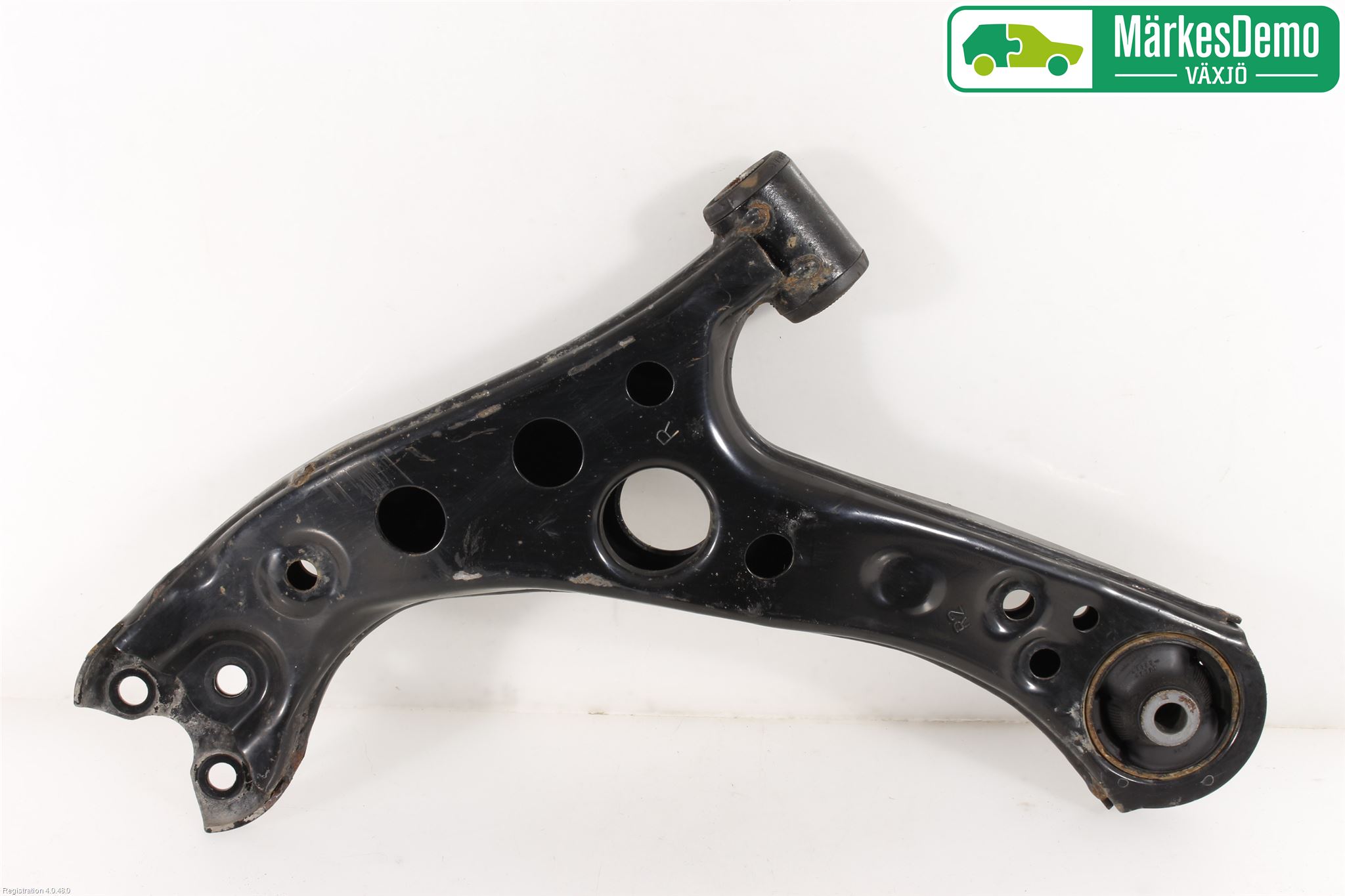 Toyota PRIUS (ZVW50) 16-21 Bärarm Fram Undre Hö