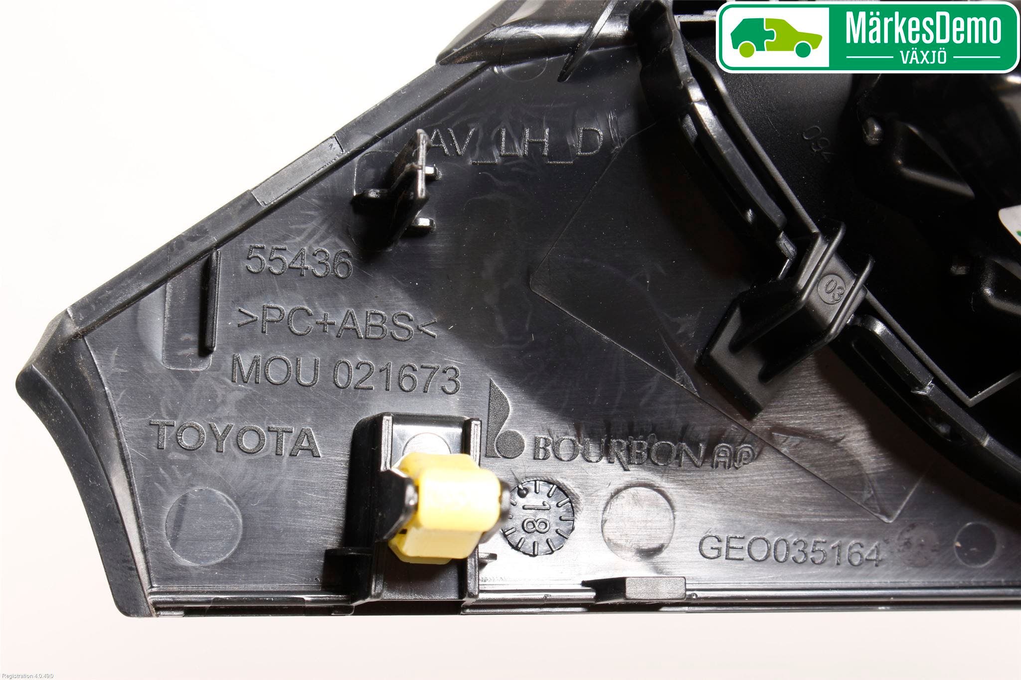 Toyota AVENSIS 16-18 Instrumentbräda Inlägg-Dekorlist