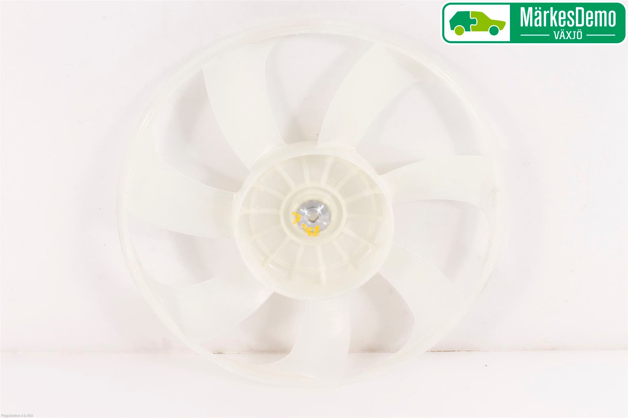 Toyota AURIS 13-19 Kylfläkt-Vinge