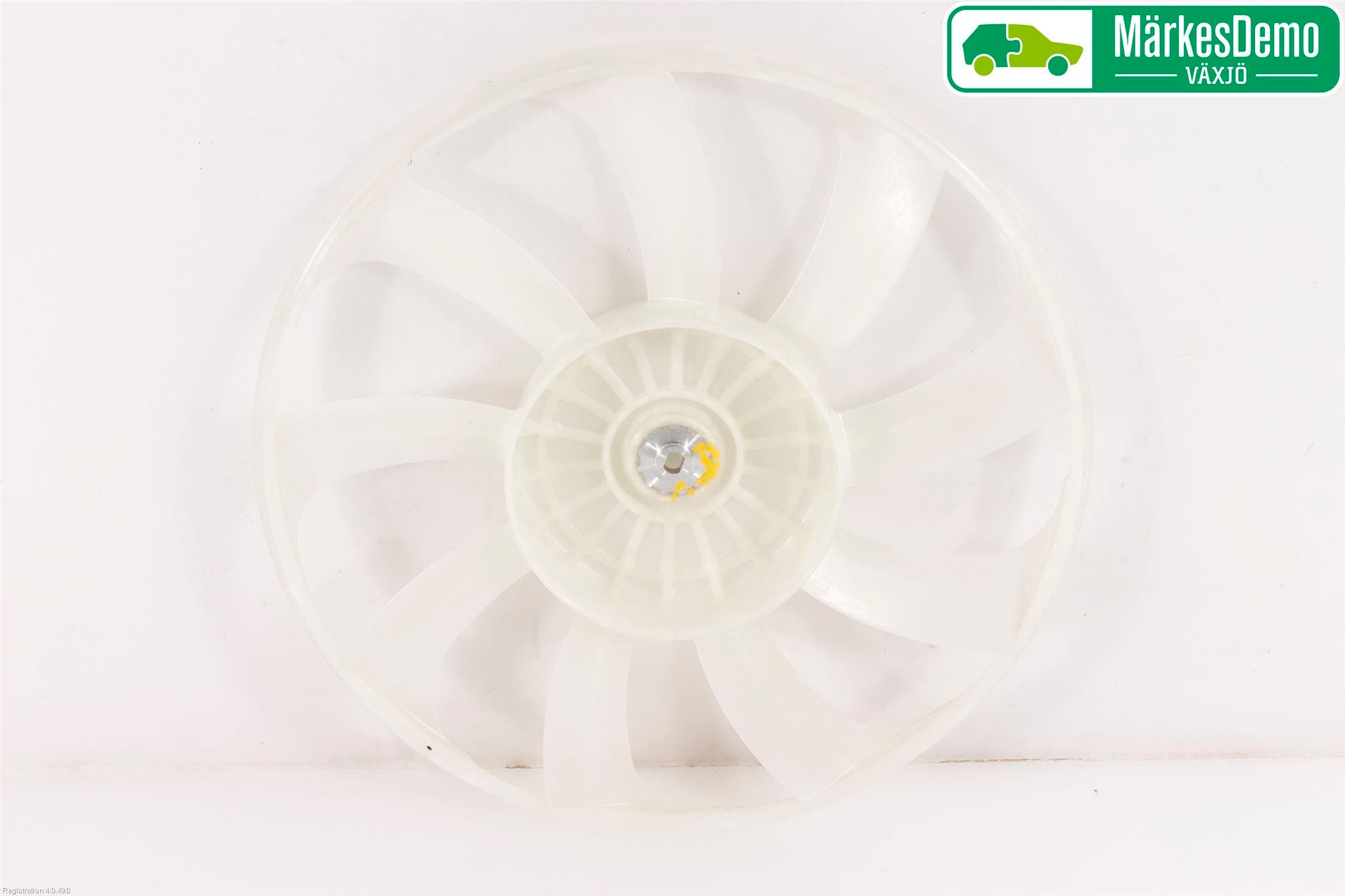 Toyota AURIS 13-19 Kylfläkt-Vinge