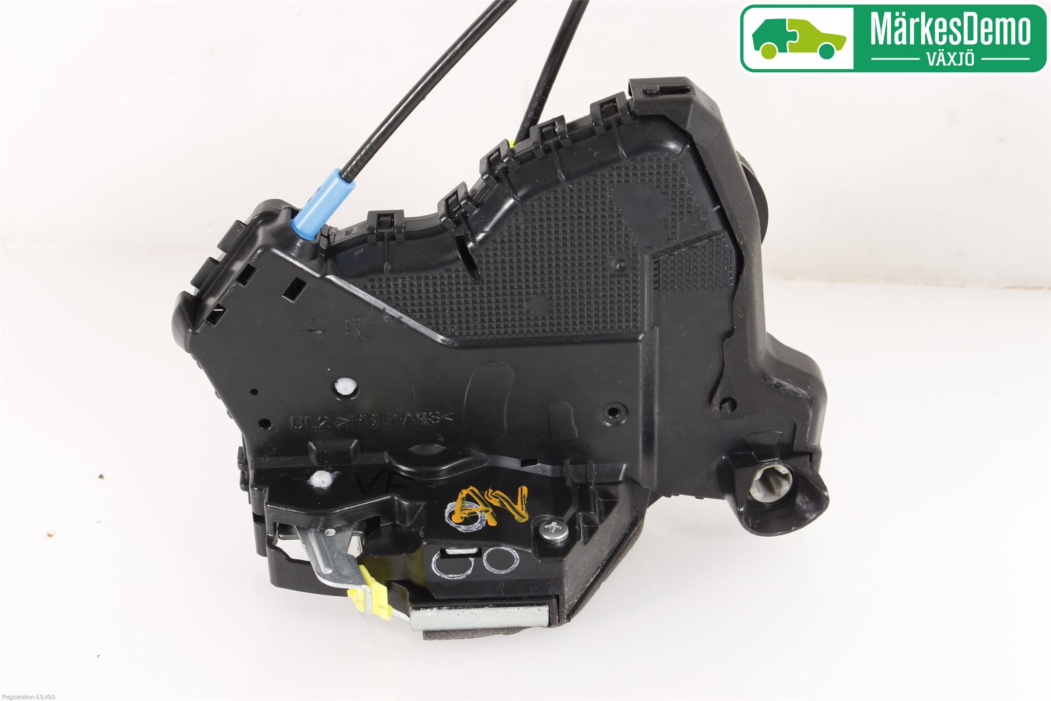 Toyota AVENSIS 16-18 Låskista-Dörrlås