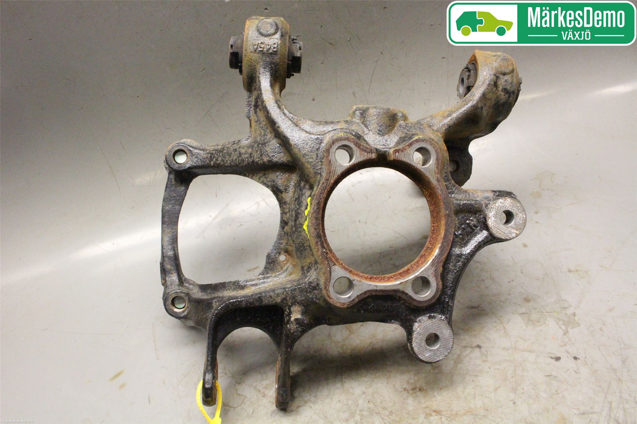 Mazda 3 III 14-19 Hjullagerhus-Spindel Hö B