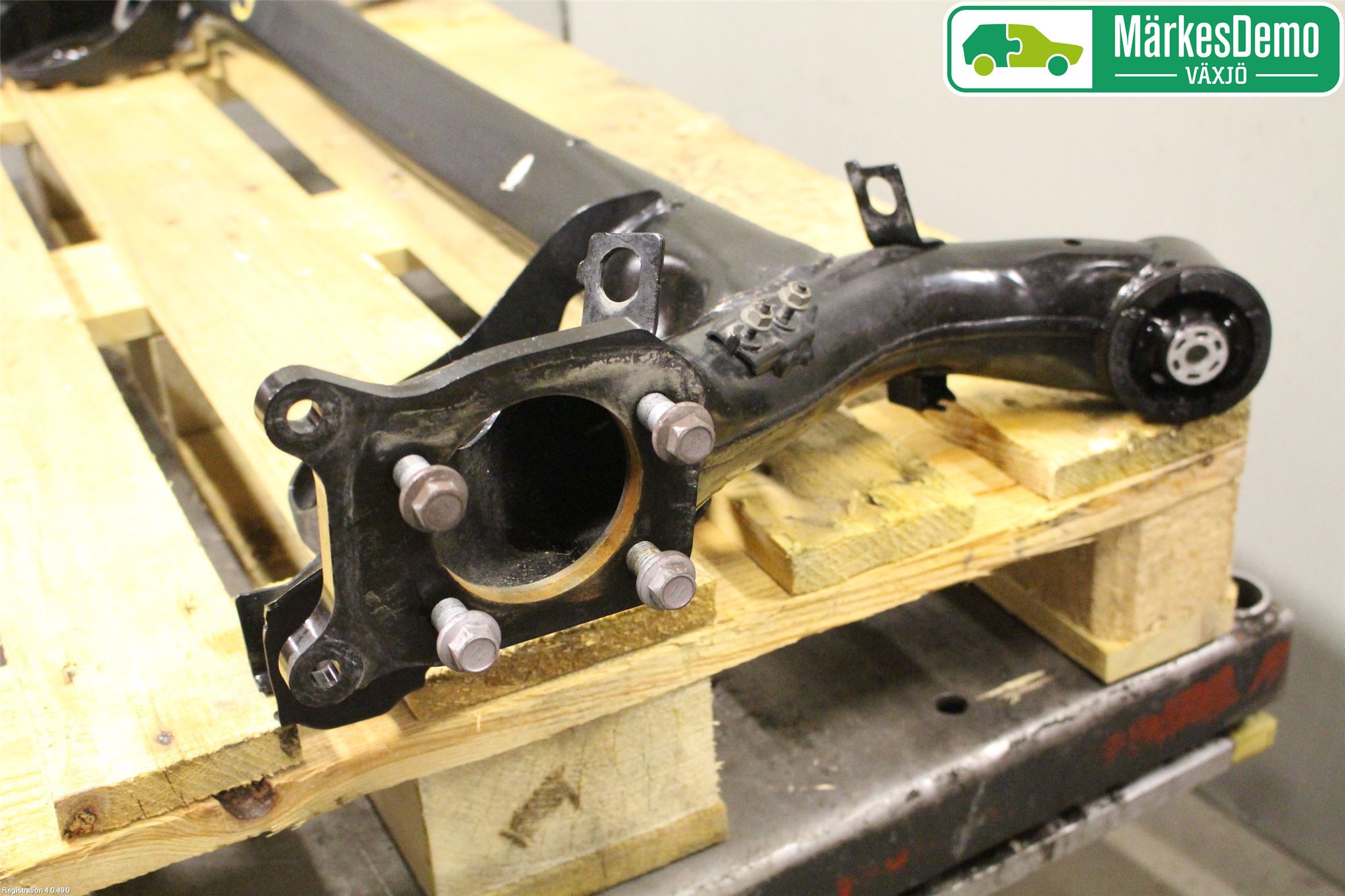 Toyota YARIS XP130 15-20 Bakaxelbalk