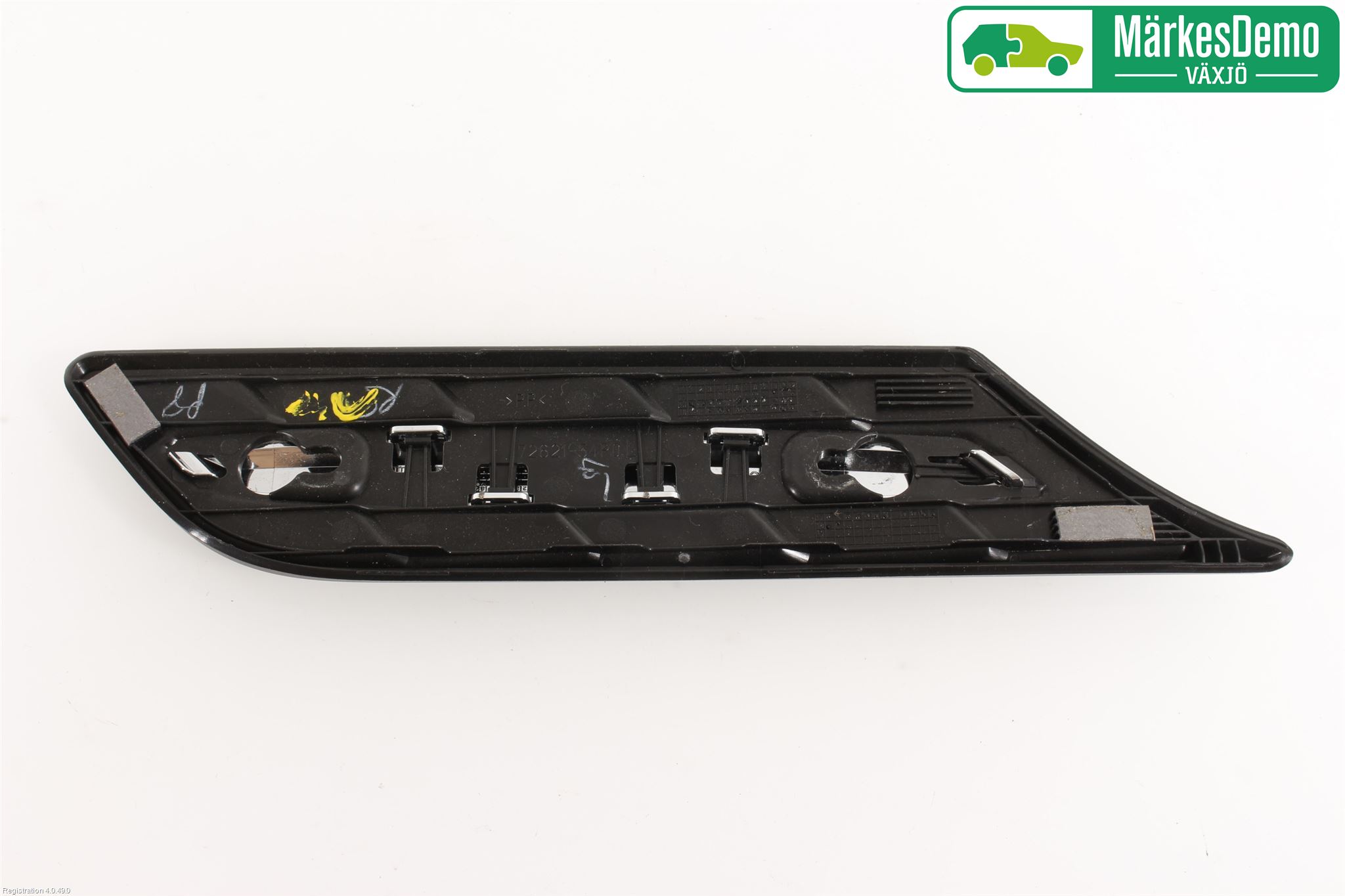 Suzuki VITARA 15- Skärm Hörn Utfyllnad Fram