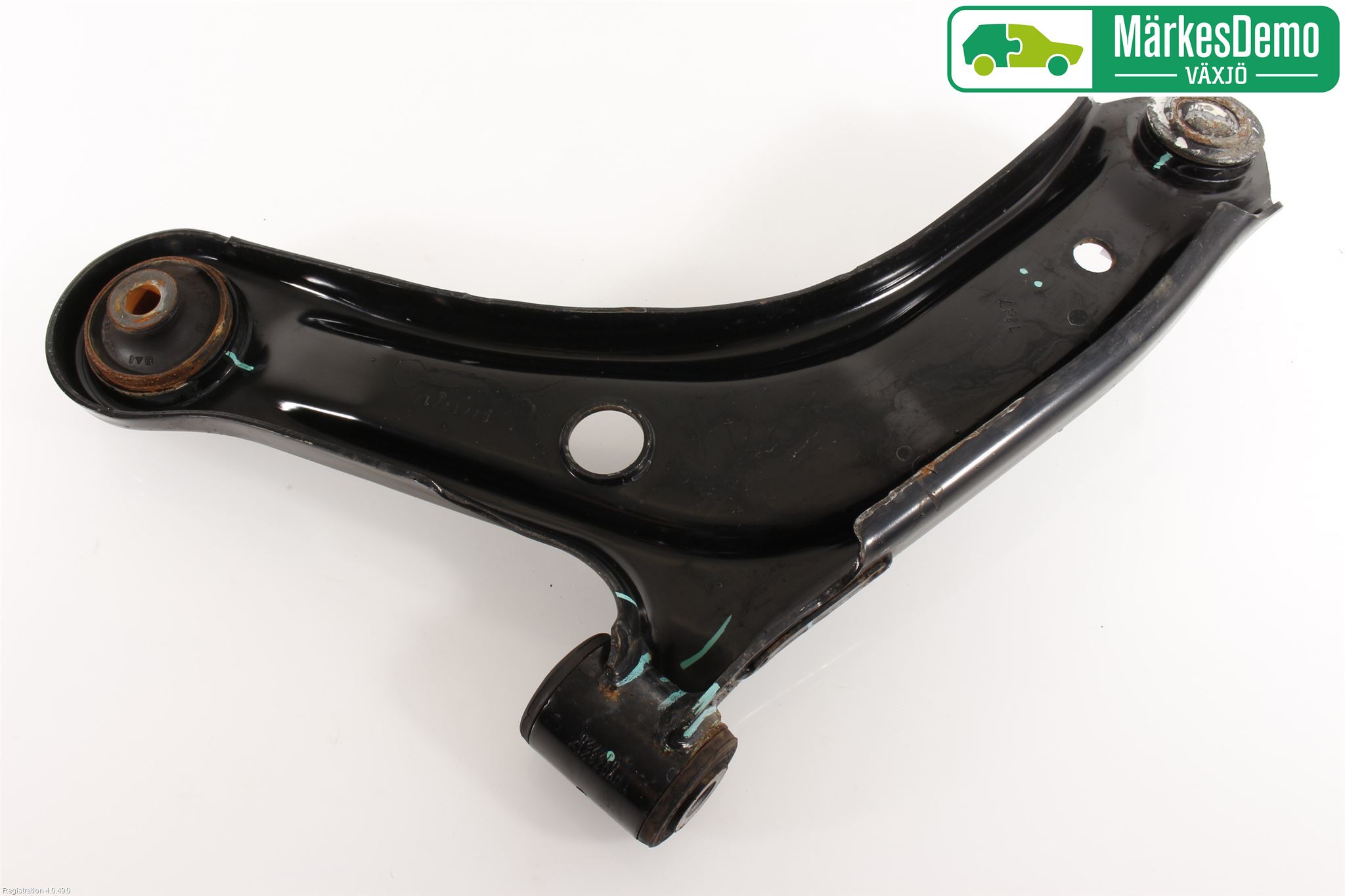 Suzuki SX4 S-CROSS 14-21 Bärarm Fram Undre Hö