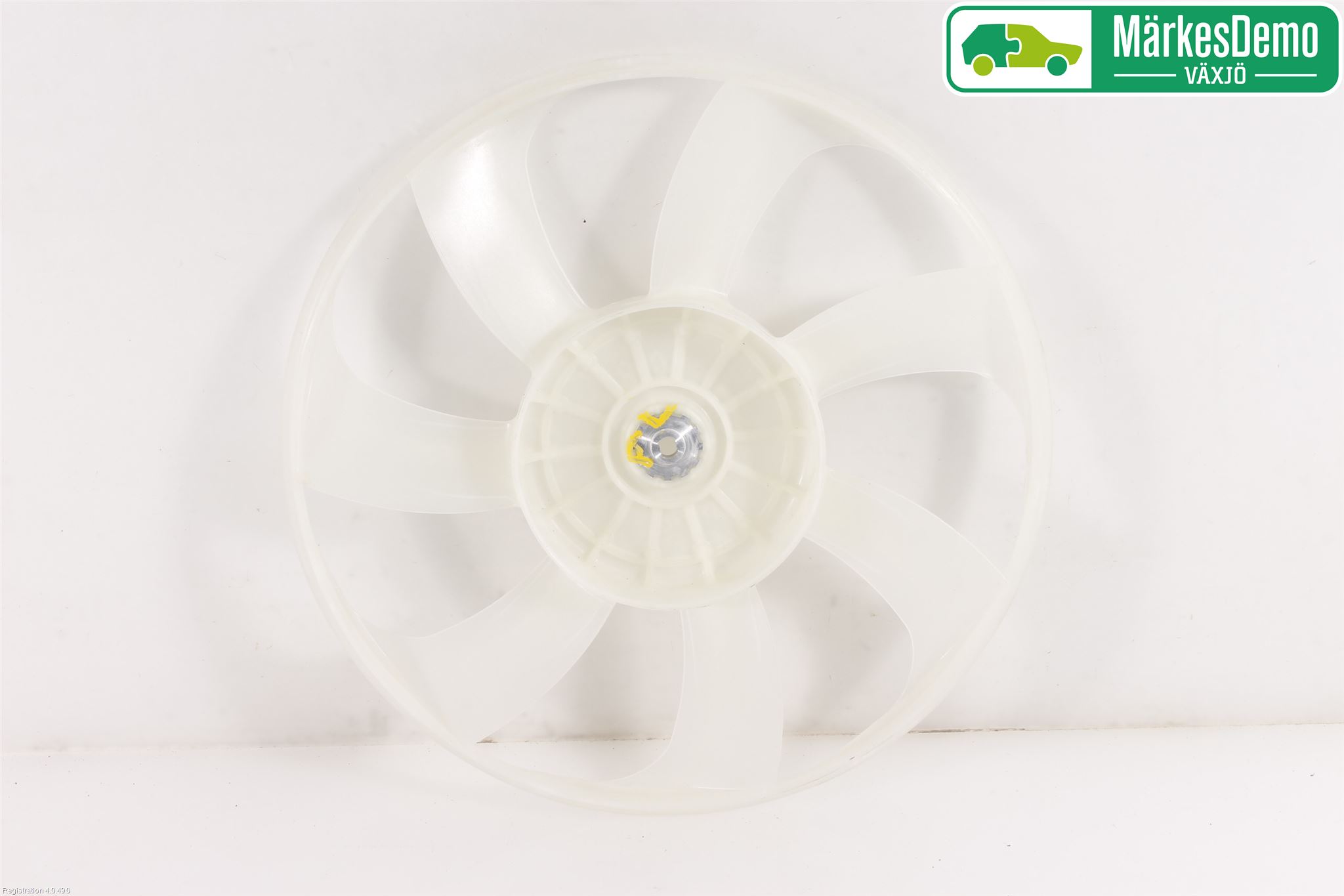 Toyota AURIS 13-19 Kylfläkt-Vinge