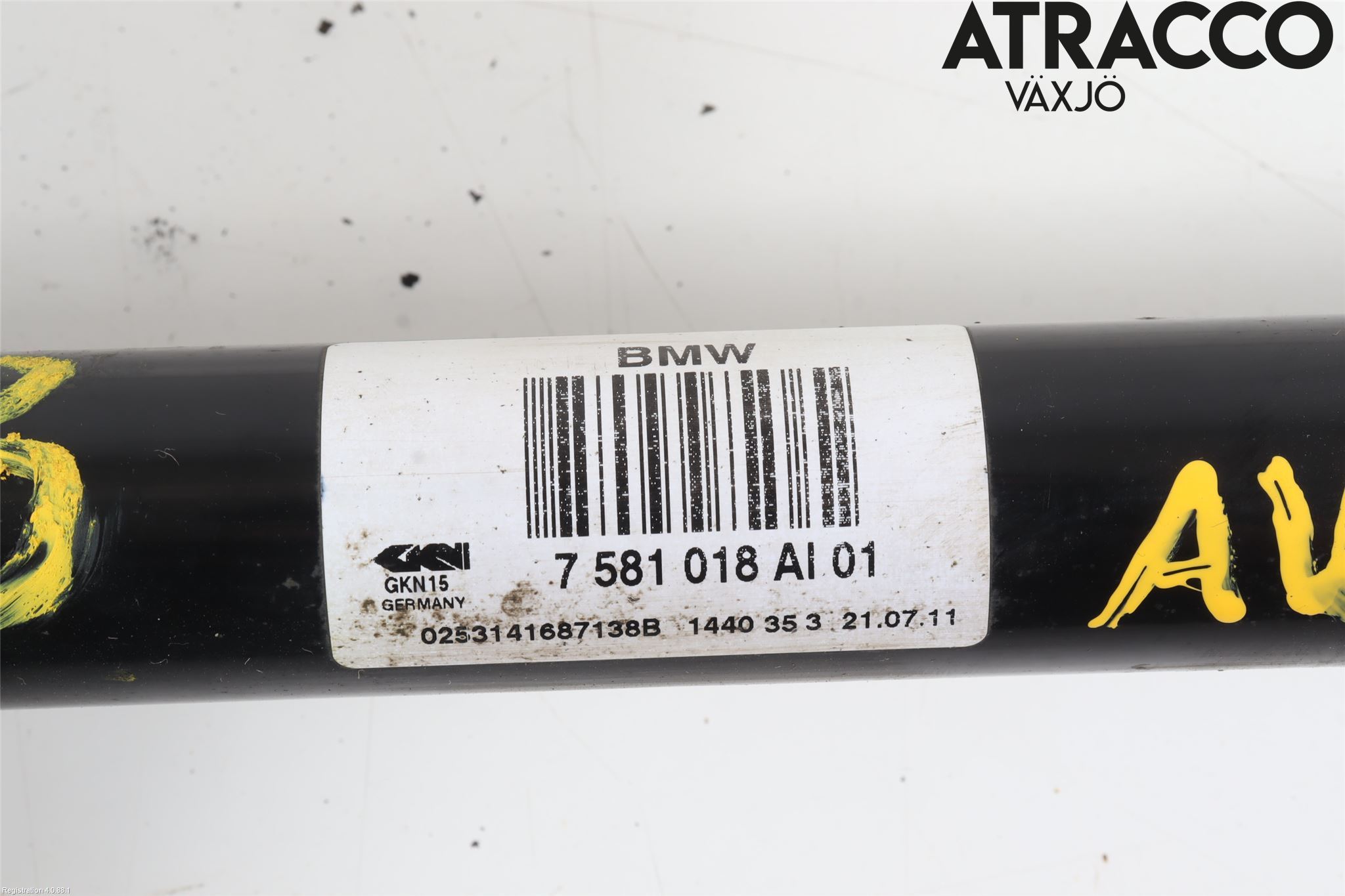 BMW 5 F10/F11/F18 09-17 Drivaxel Bak Höger