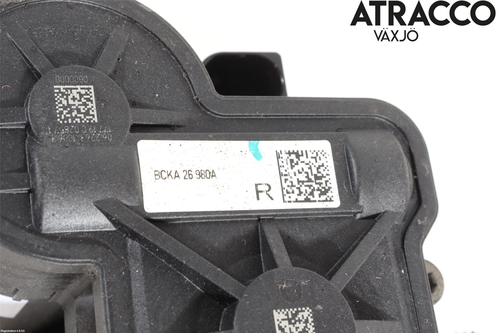 Mazda 3 IV 19- Bromsok Bak Höger