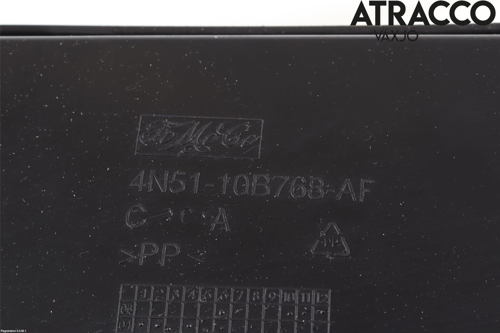 Volvo V50 04-07 Deflektor Plåt-Plast Kylning