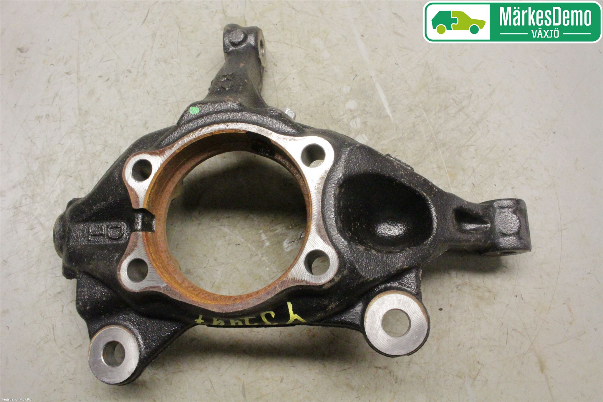 Mazda CX-3 Styrspindel Lagerhus Hö