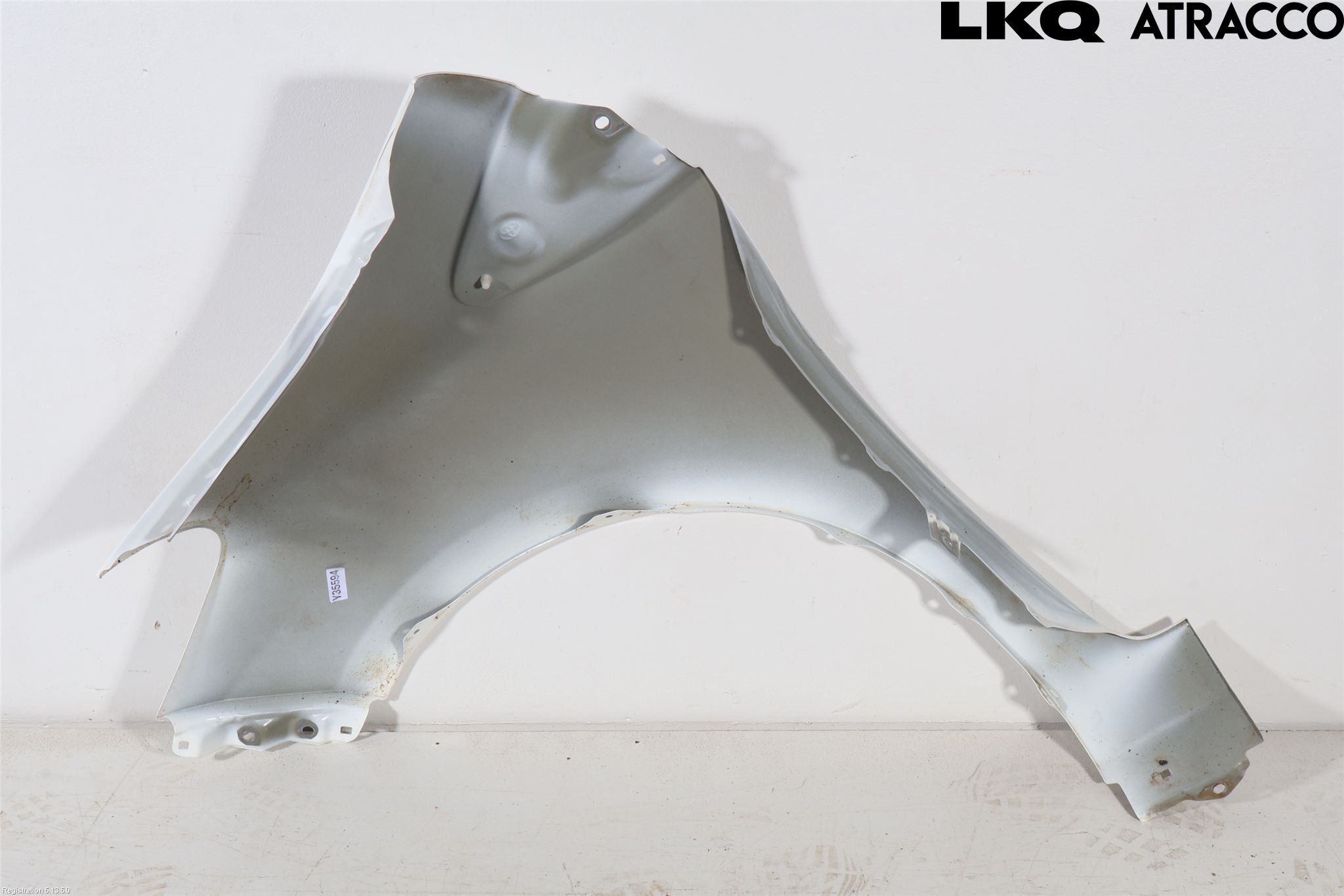 Toyota YARIS XP130 15-20 Skärm Fram Höger
