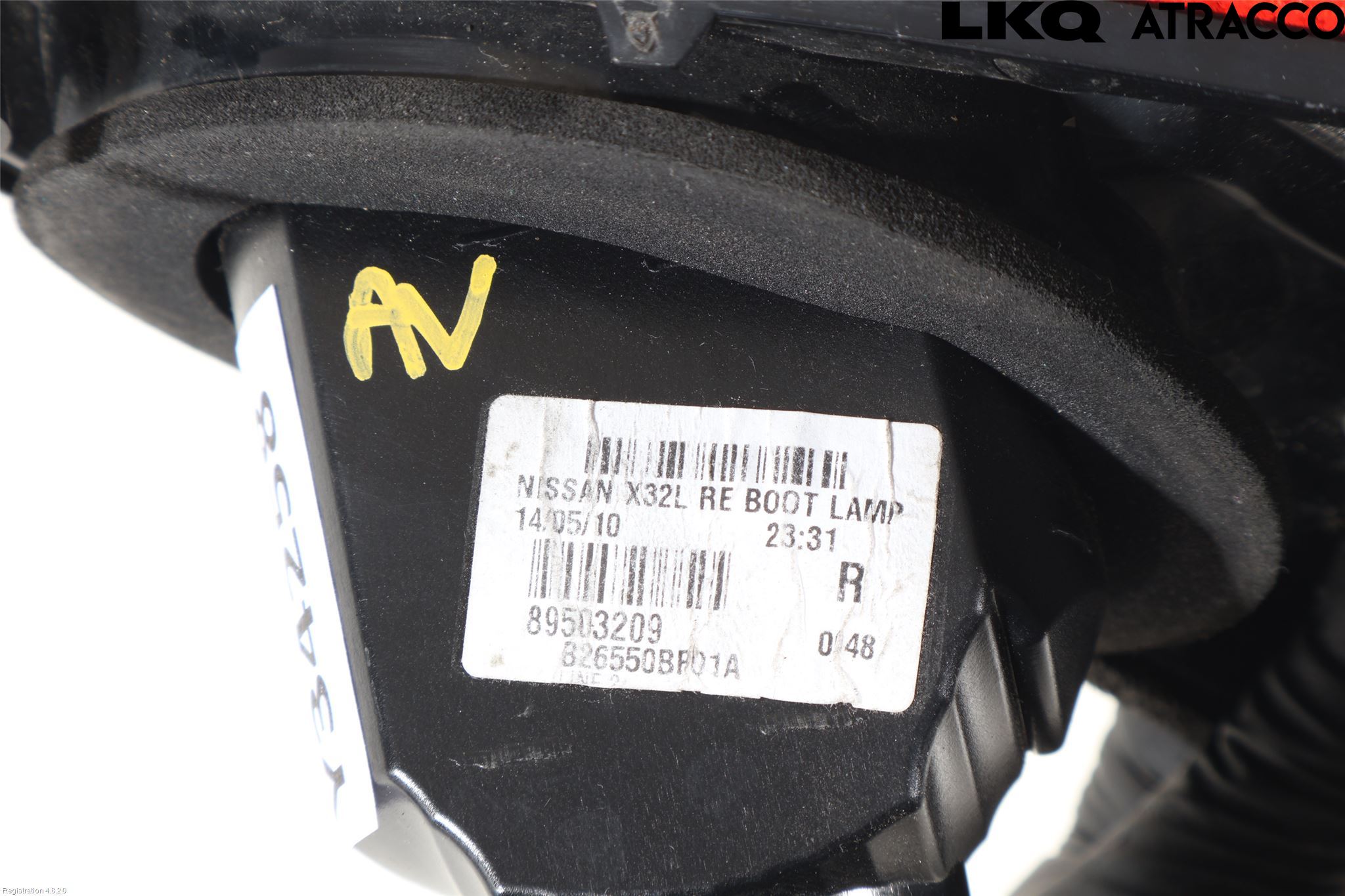 Nissan QASHQAI+2  10-14 Bakljus Lucka Hö