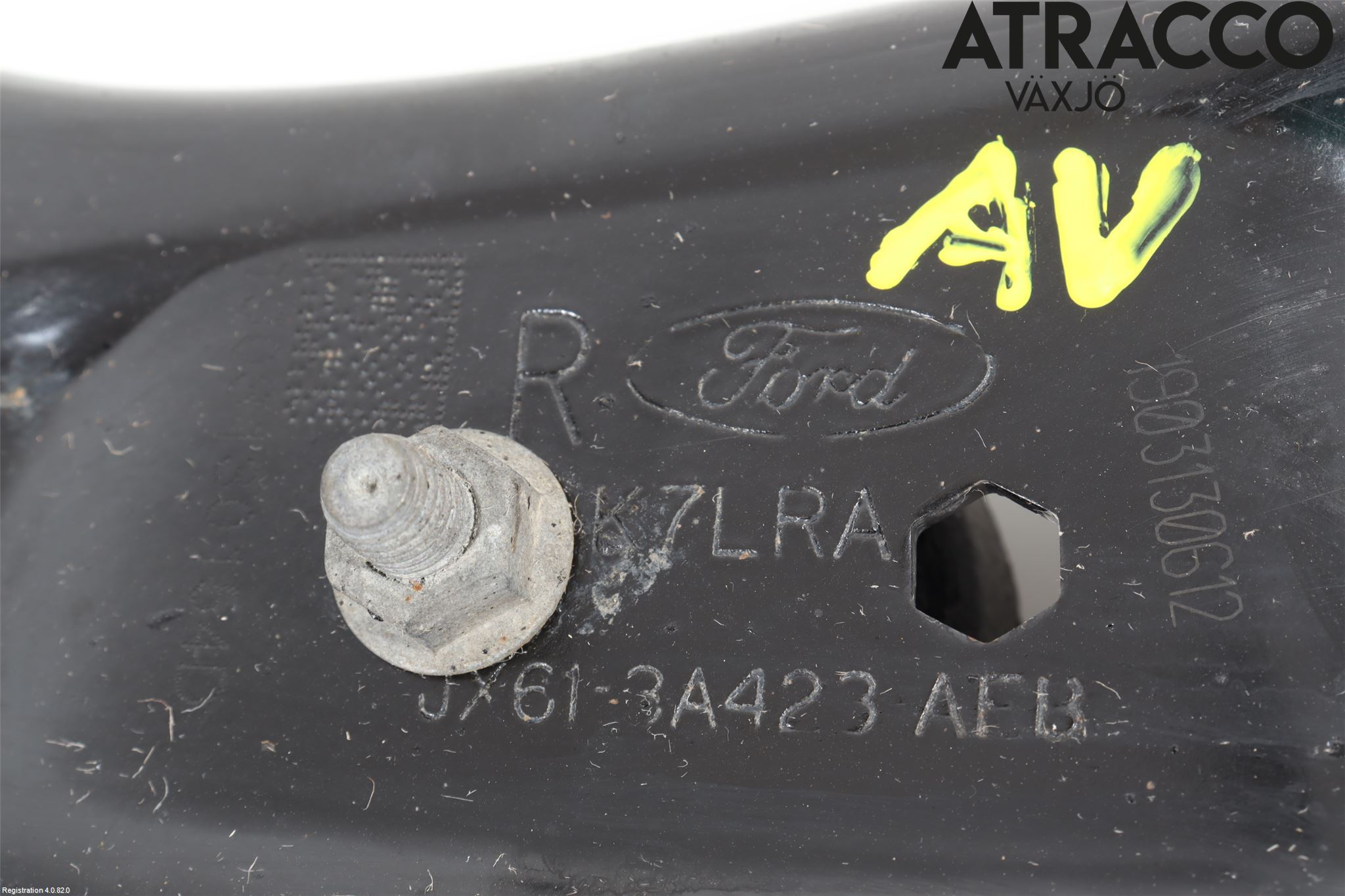 Ford FOCUS 19- Bärarm Fram Undre Hö