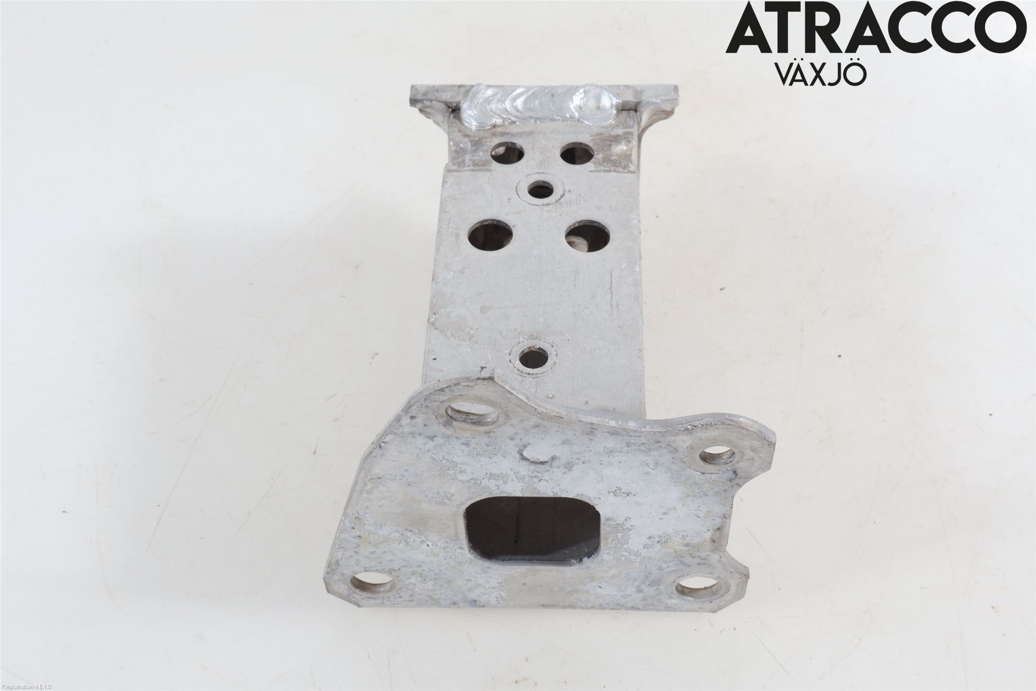Toyota PRIUS (ZVW50) 16-21 Stötfångarbärjärn Fram