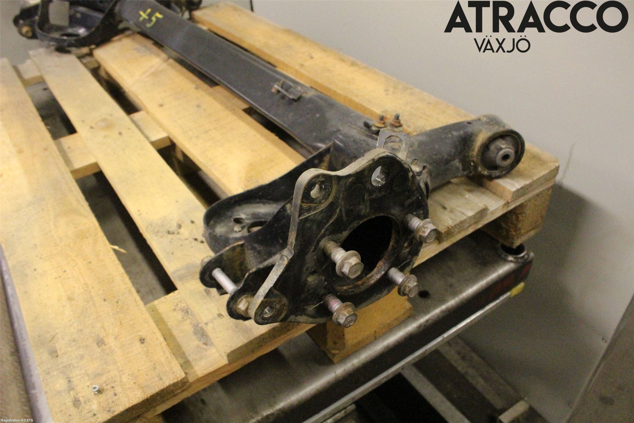 Toyota PRIUS+ ZVW40 12-20 Bakaxelbalk