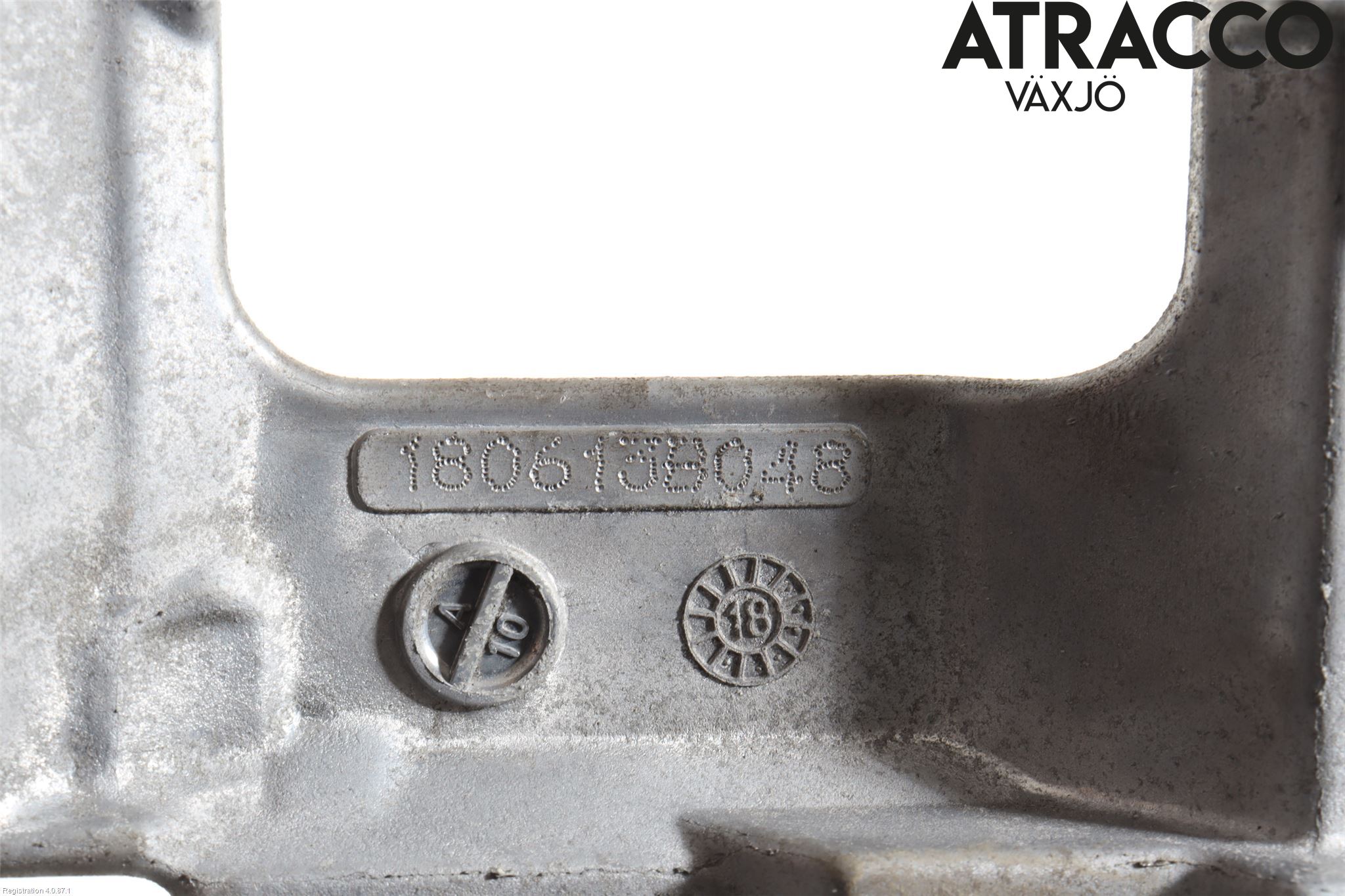 Nissan LEAF 18- Ac Kompressor-Fäste