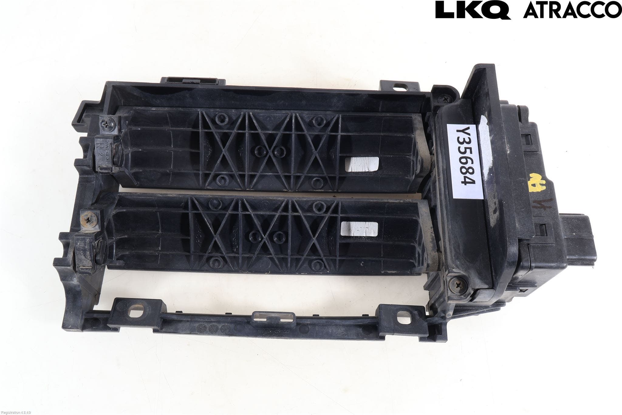 Hyundai IONIQ AE 17-22 Deflektor Plåt-Plast Kylning