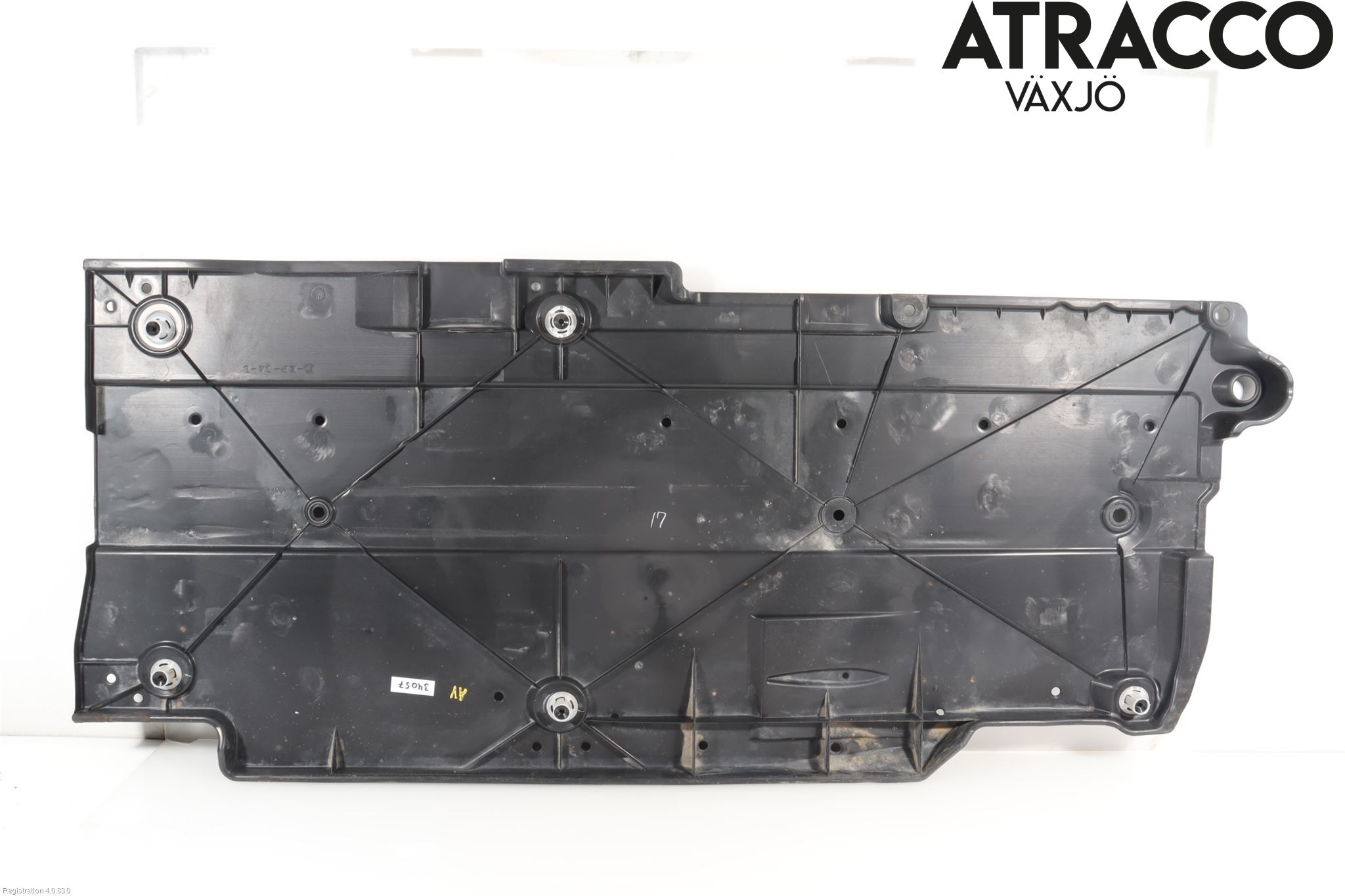 Toyota PRIUS (ZVW50) 16-21 Hasplåt Plåt-Plast