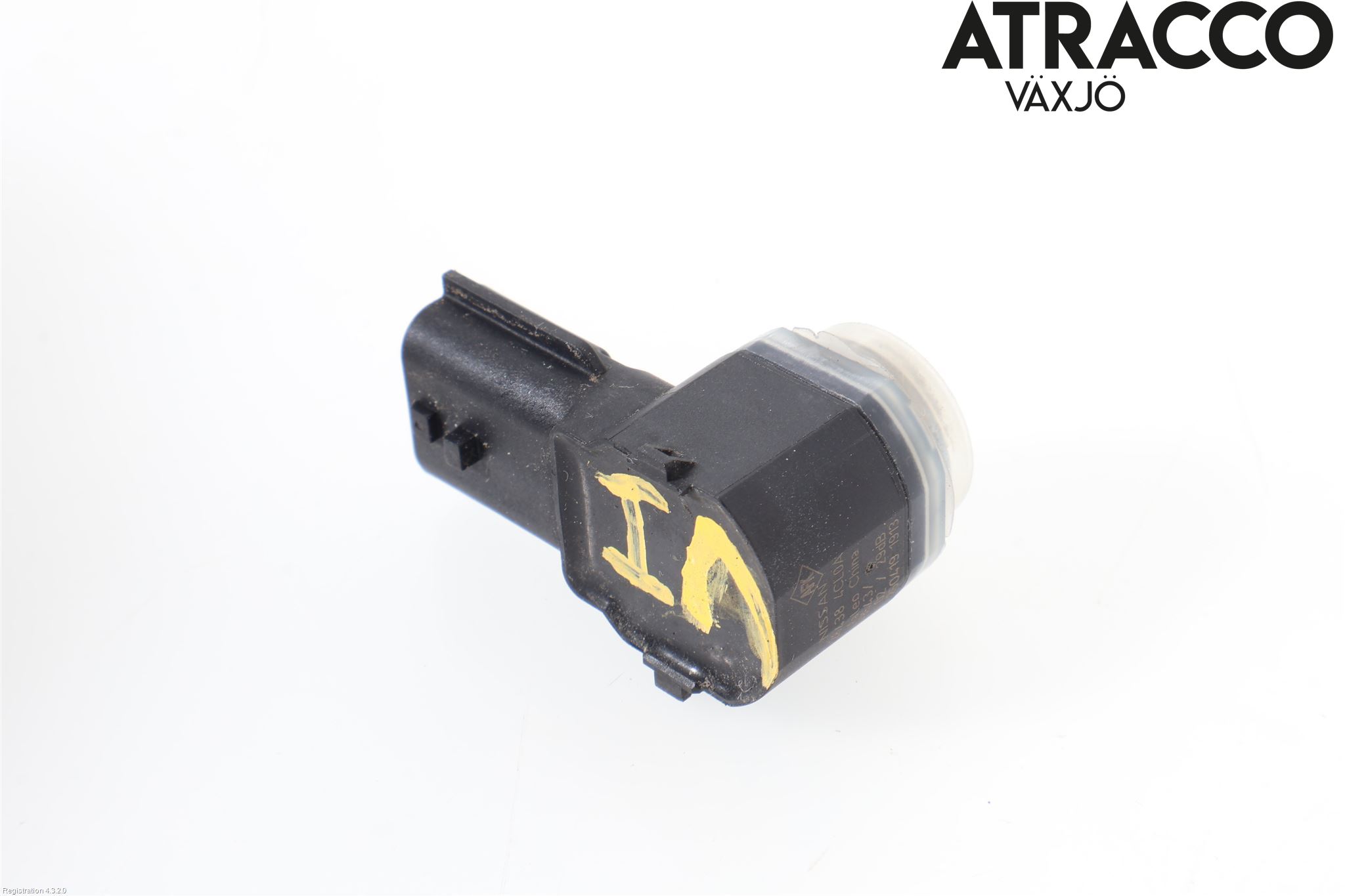 Nissan X-TRAIL 14-21 Parkeringshjälp Frontsensor