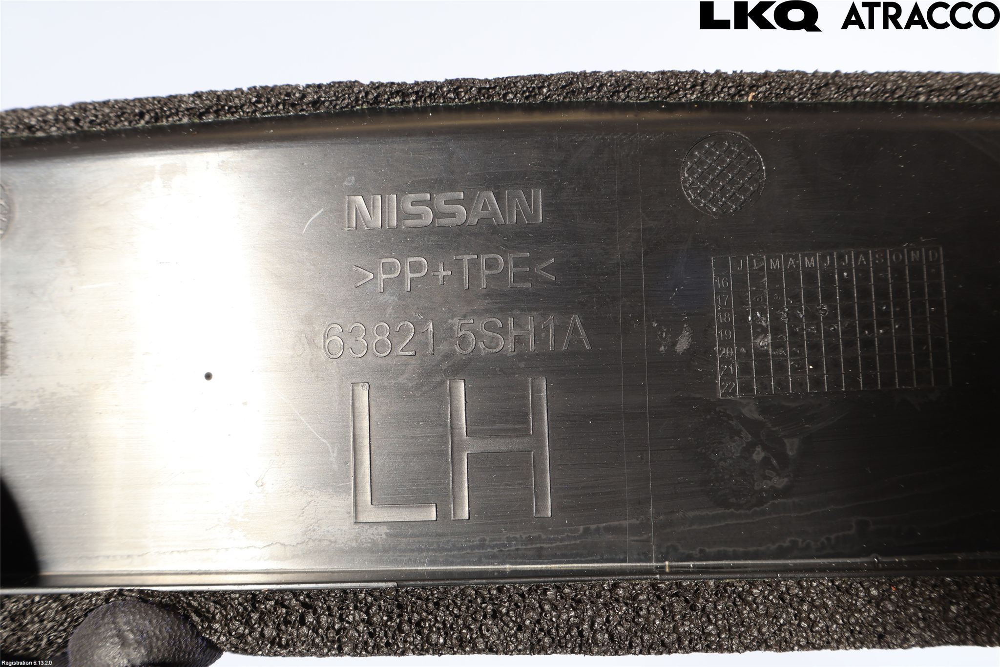 Nissan LEAF 18- Skärm Hörn Utfyllnad Fram