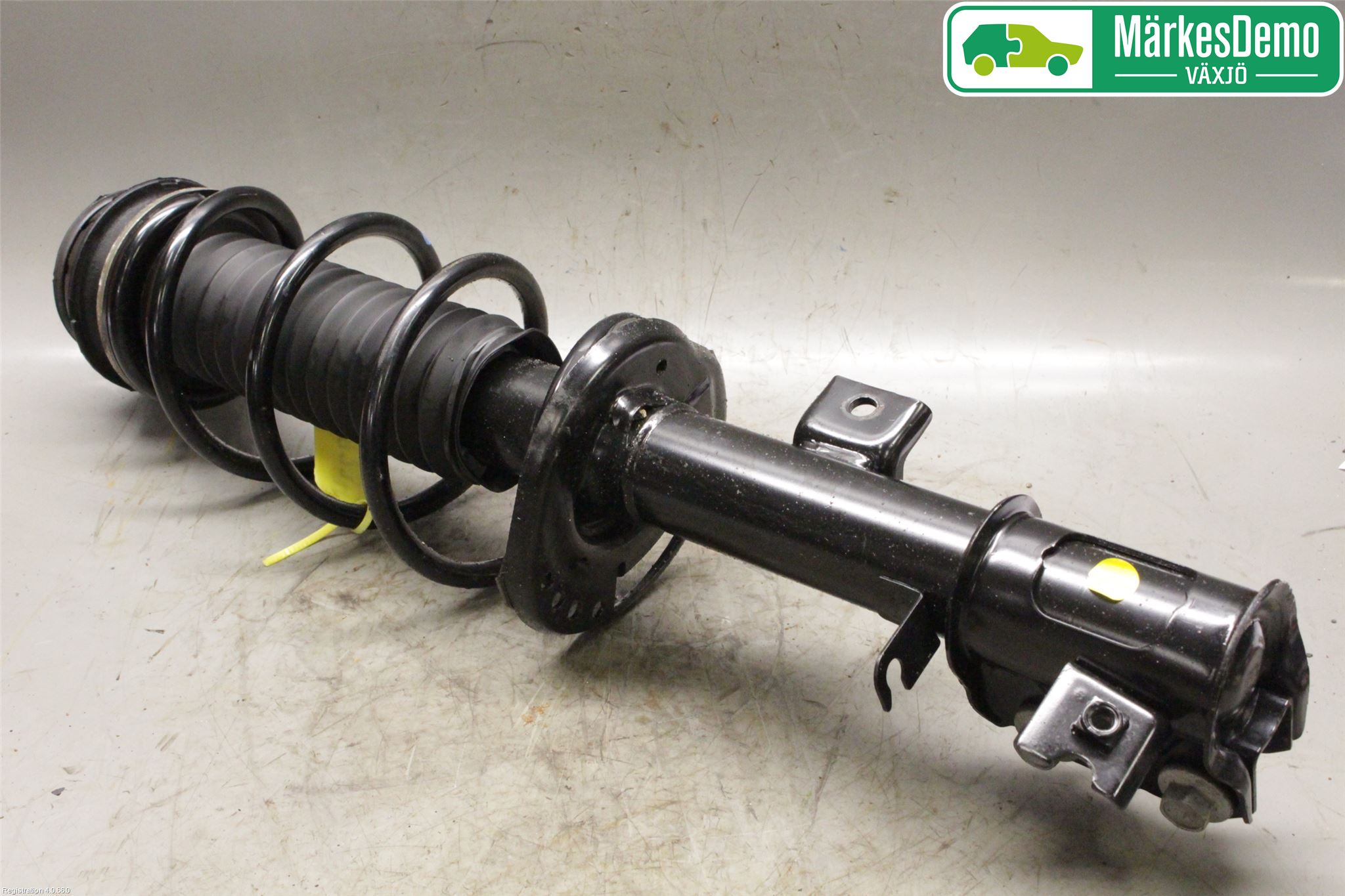 Suzuki VITARA 15- Fjäderben Fram Höger