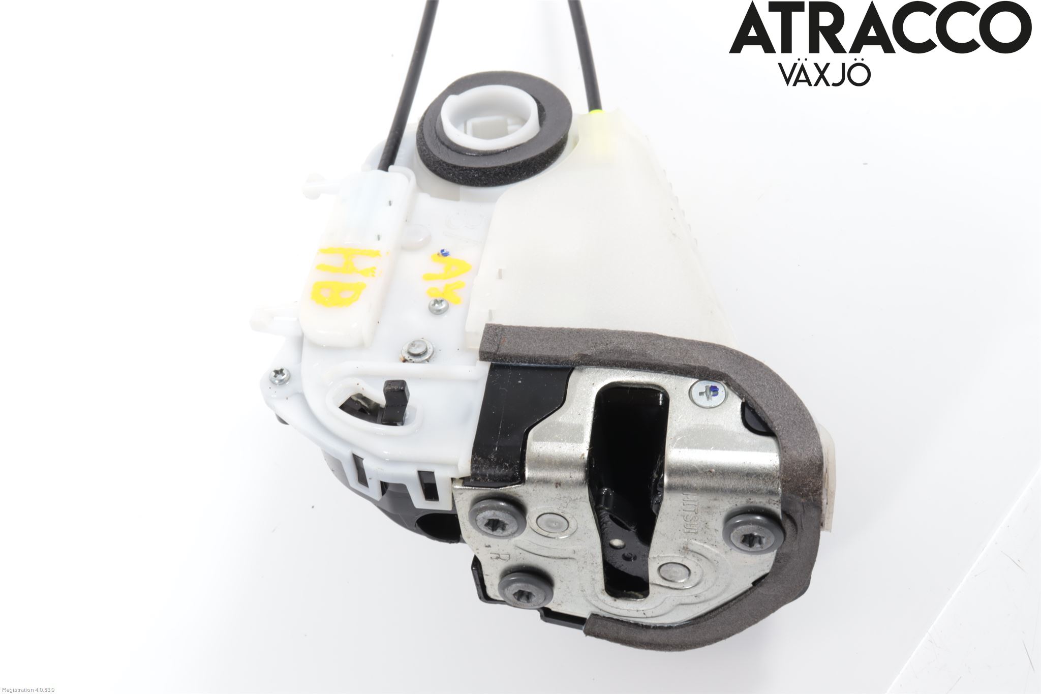 Toyota YARIS XP90 06-11 Låskista-Dörrlås