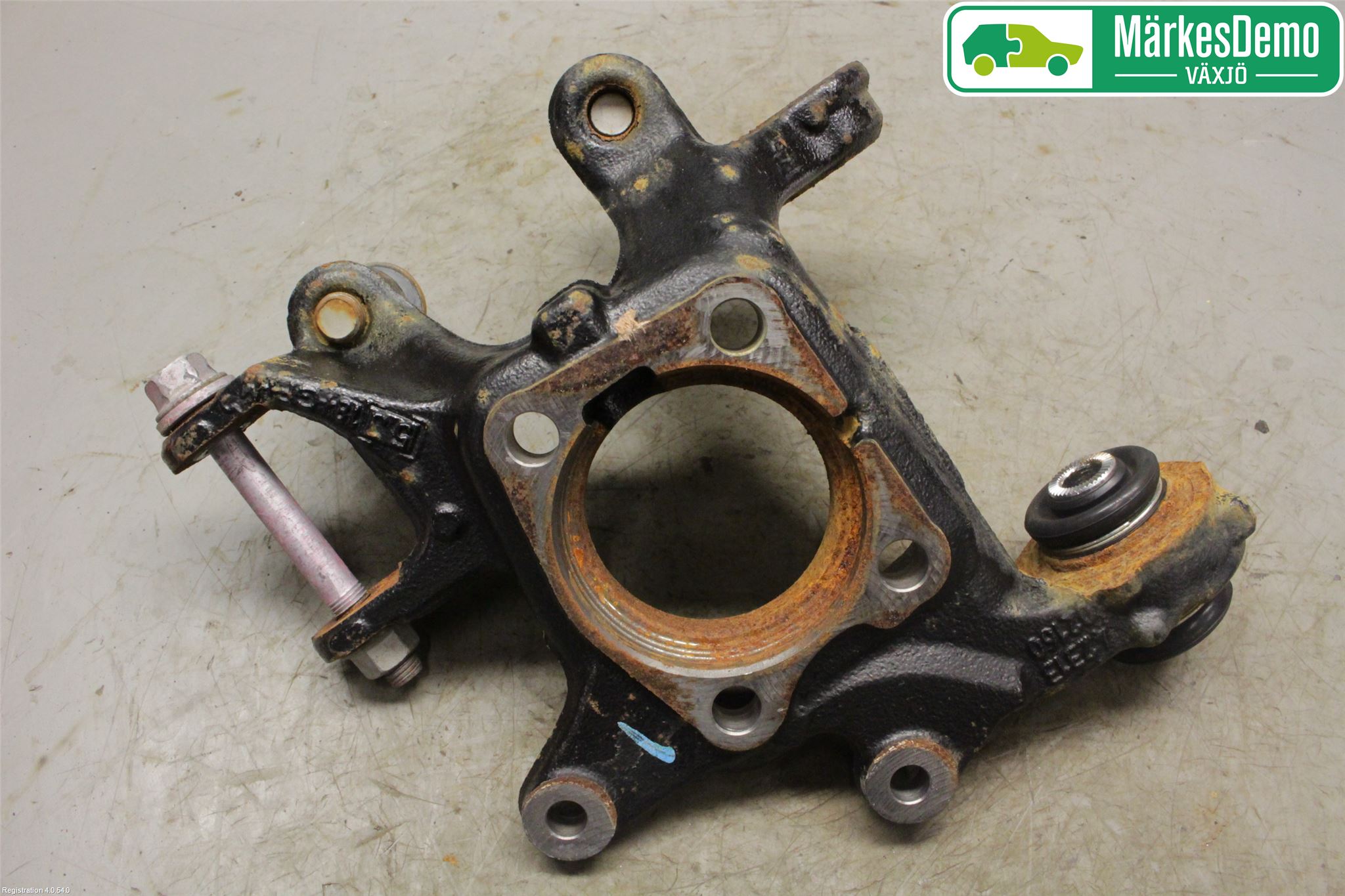 Toyota AURIS 13-19 Hjullagerhus-Spindel Hö B