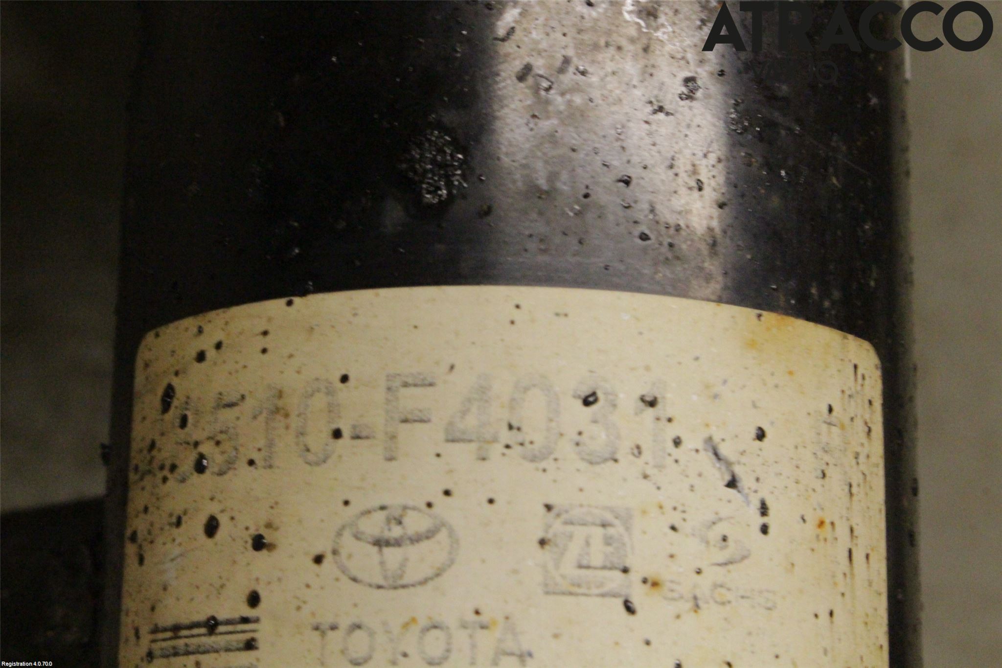 Toyota C-HR 16-23 Fjäderben Fram Höger