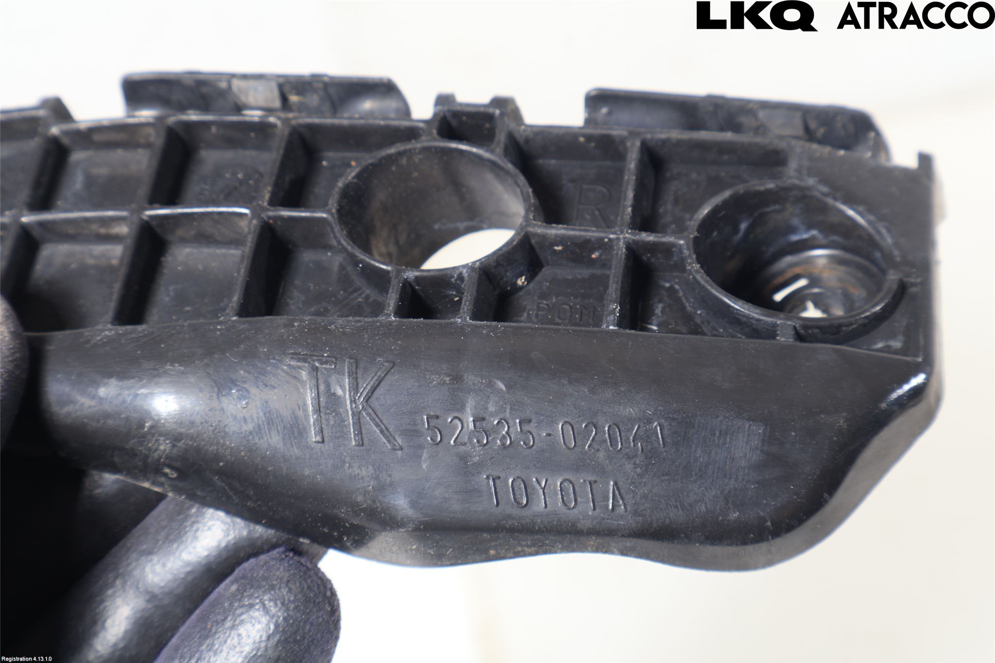 Toyota AURIS 10-12 Stötfångarfäste Fram Hö