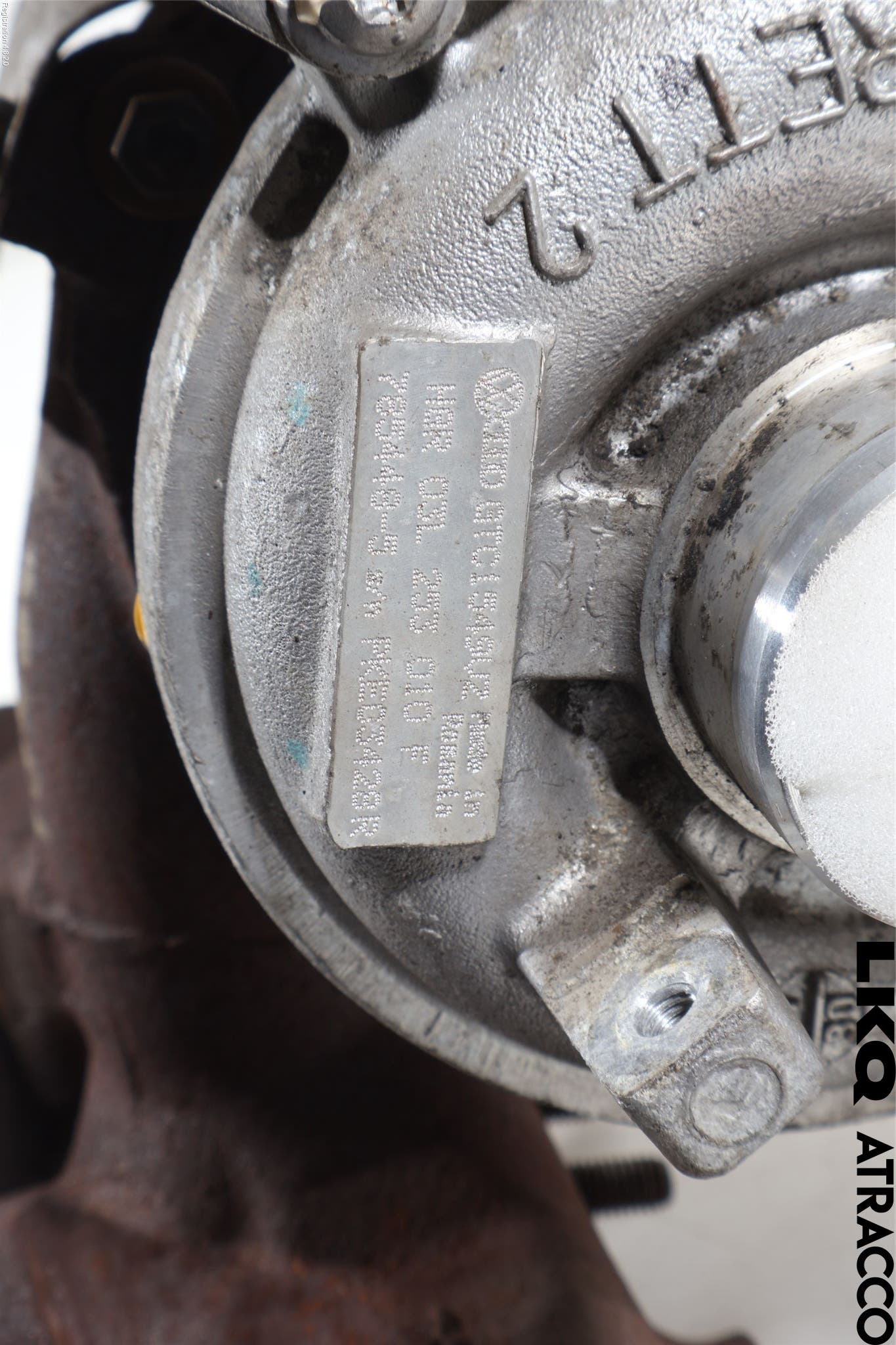 Volkswagen VW PASSAT 11-14 Turboaggregat