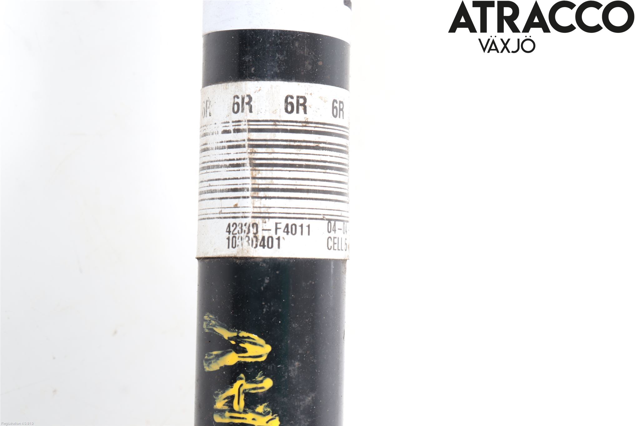 Toyota C-HR 16-23 Drivaxel Bak Höger