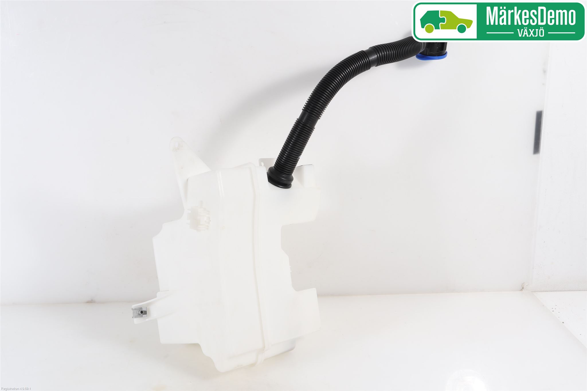 Ford FOCUS 19- Spolartank Vindruta-Strål