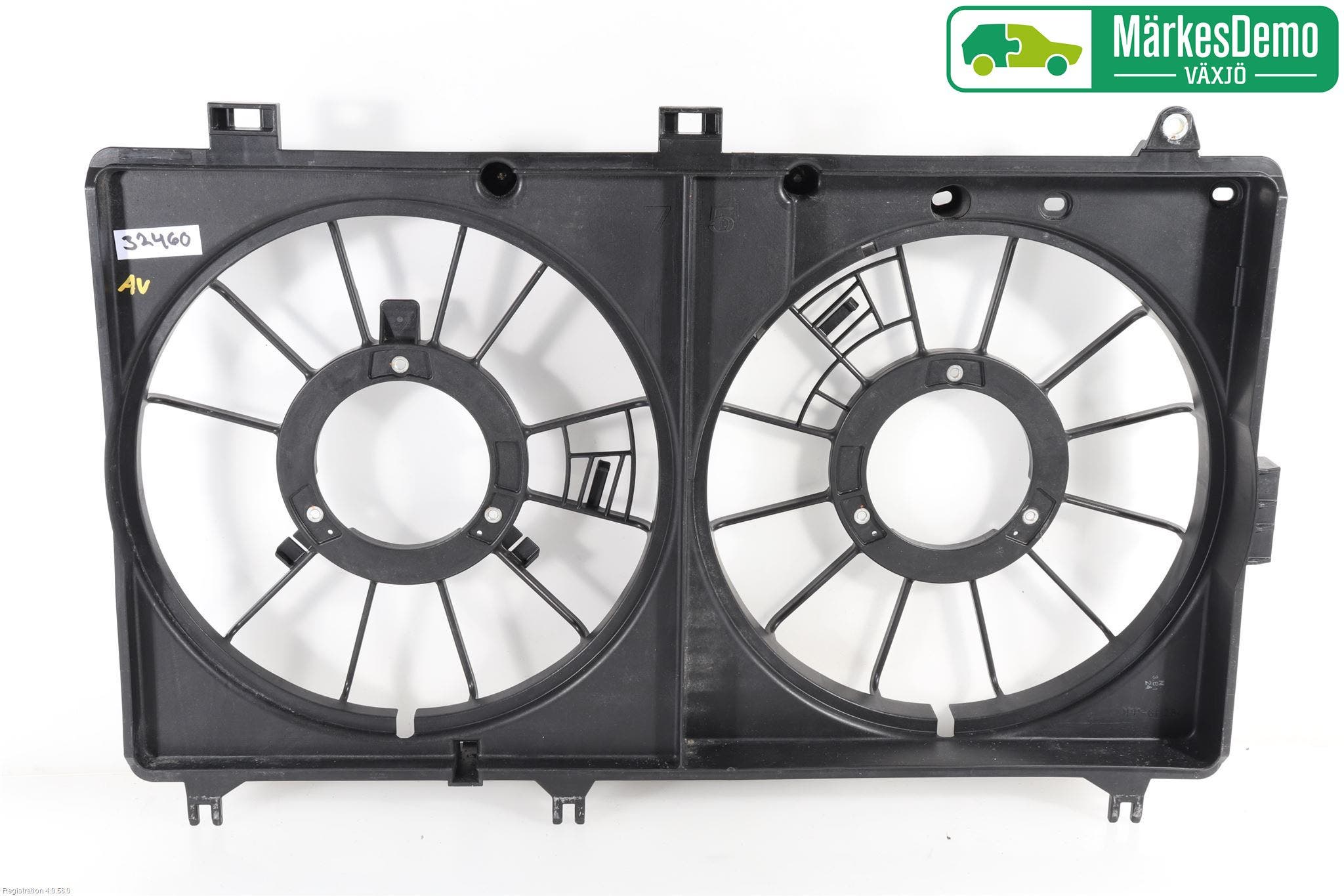 Suzuki SWIFT 17-24 Kylfläktkåpa