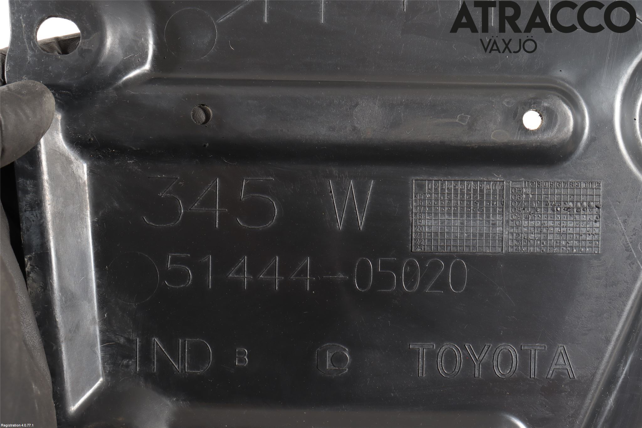 Toyota AURIS 13-19 Hasplåt Plåt-Plast