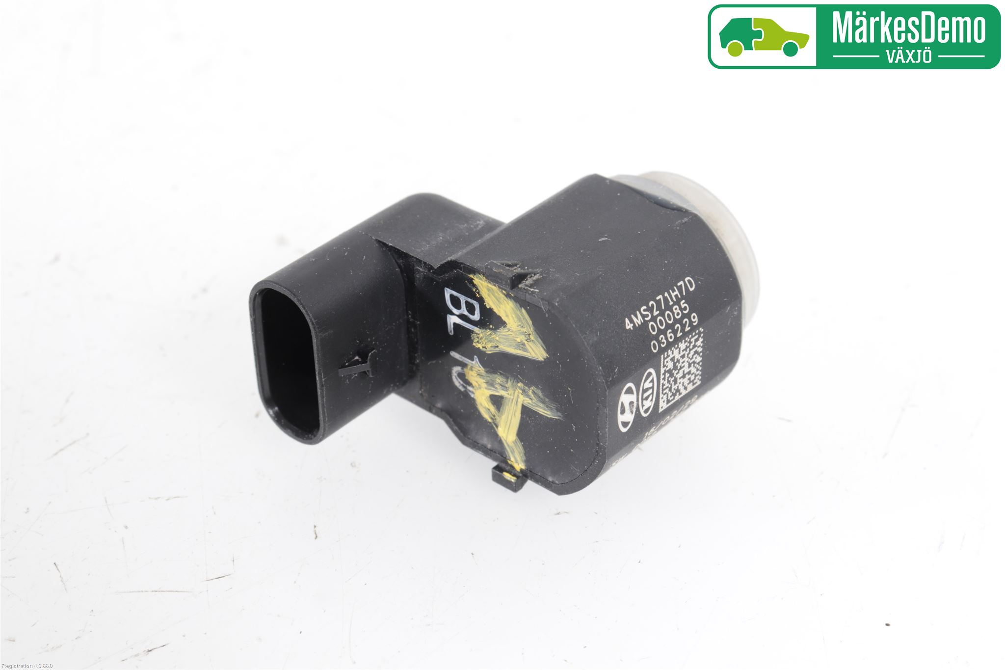 Hyundai i40 16-18 Parkeringshjälp Frontsensor