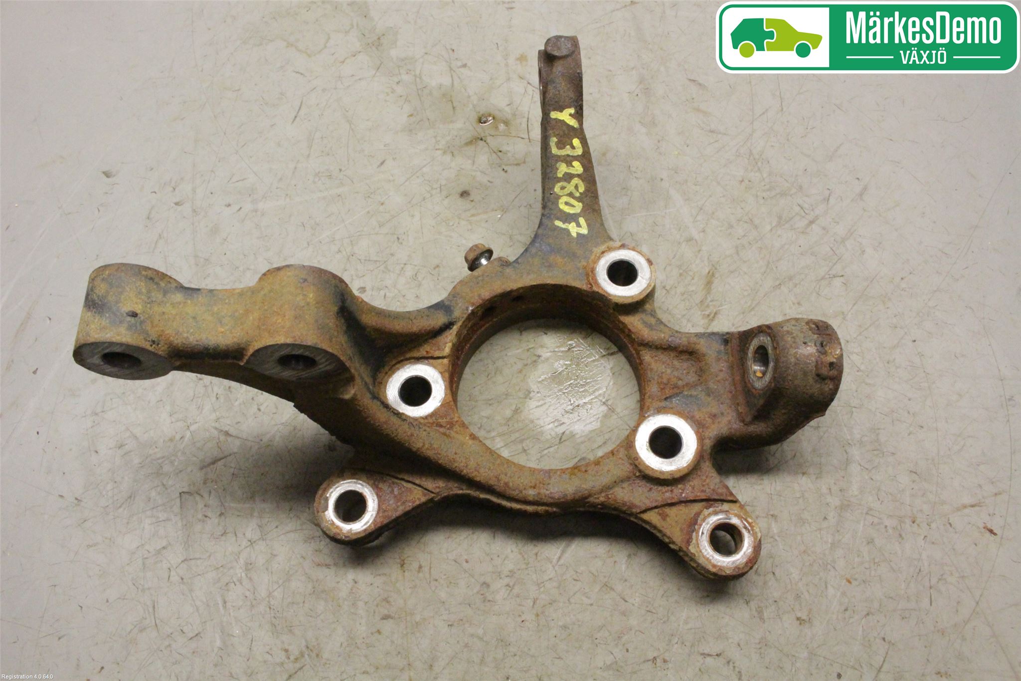 Suzuki SWIFT 17-24 Styrspindel Lagerhus Hö