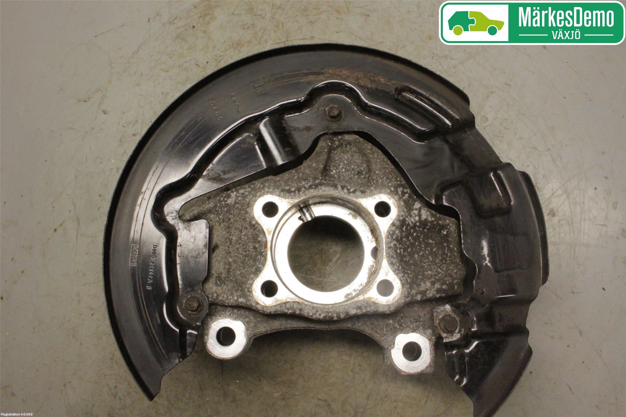 Ford MONDEO 15-22 Styrspindel Lagerhus Vä