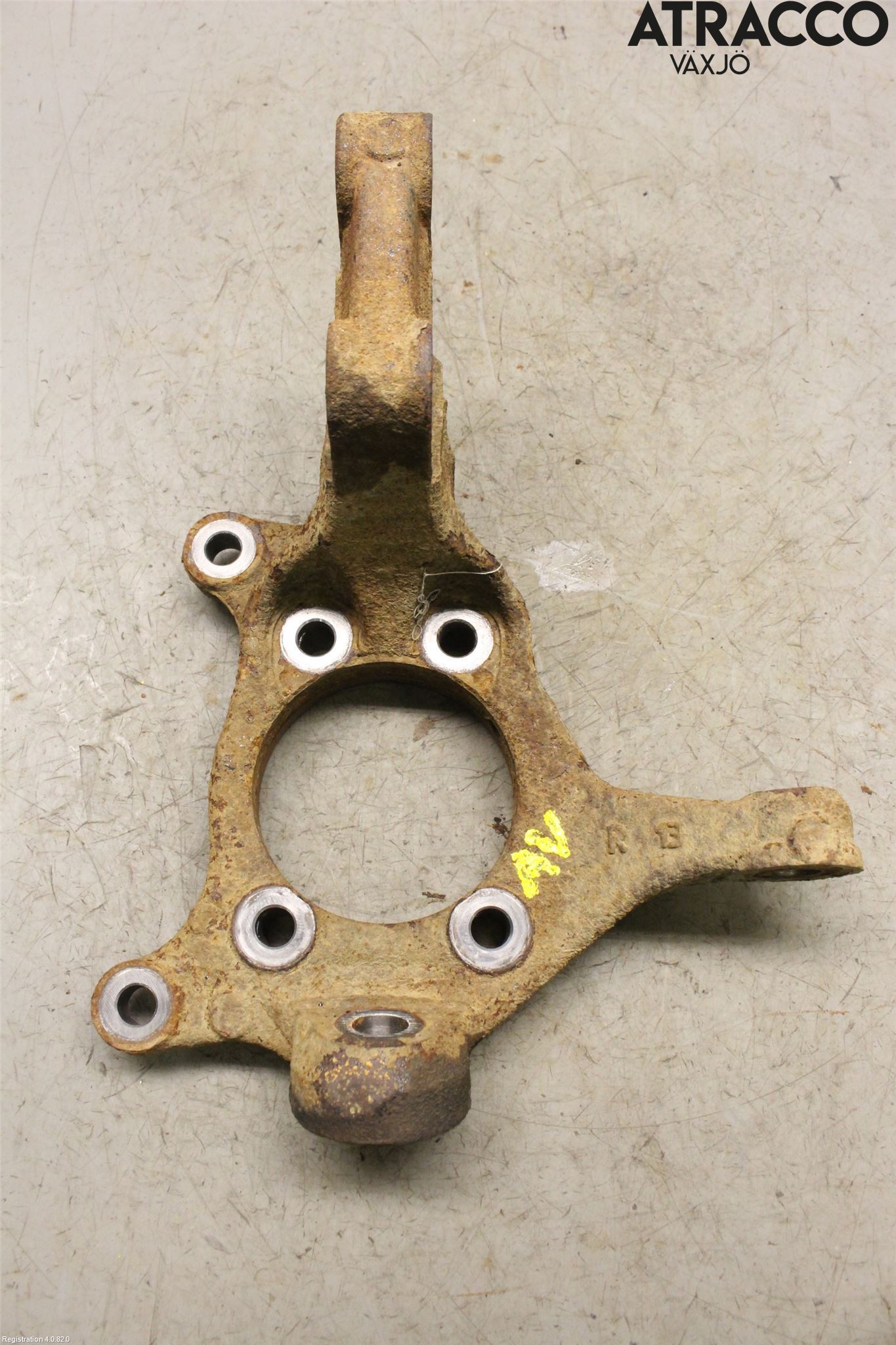 Toyota RAV4 13-18 Styrspindel Lagerhus Hö