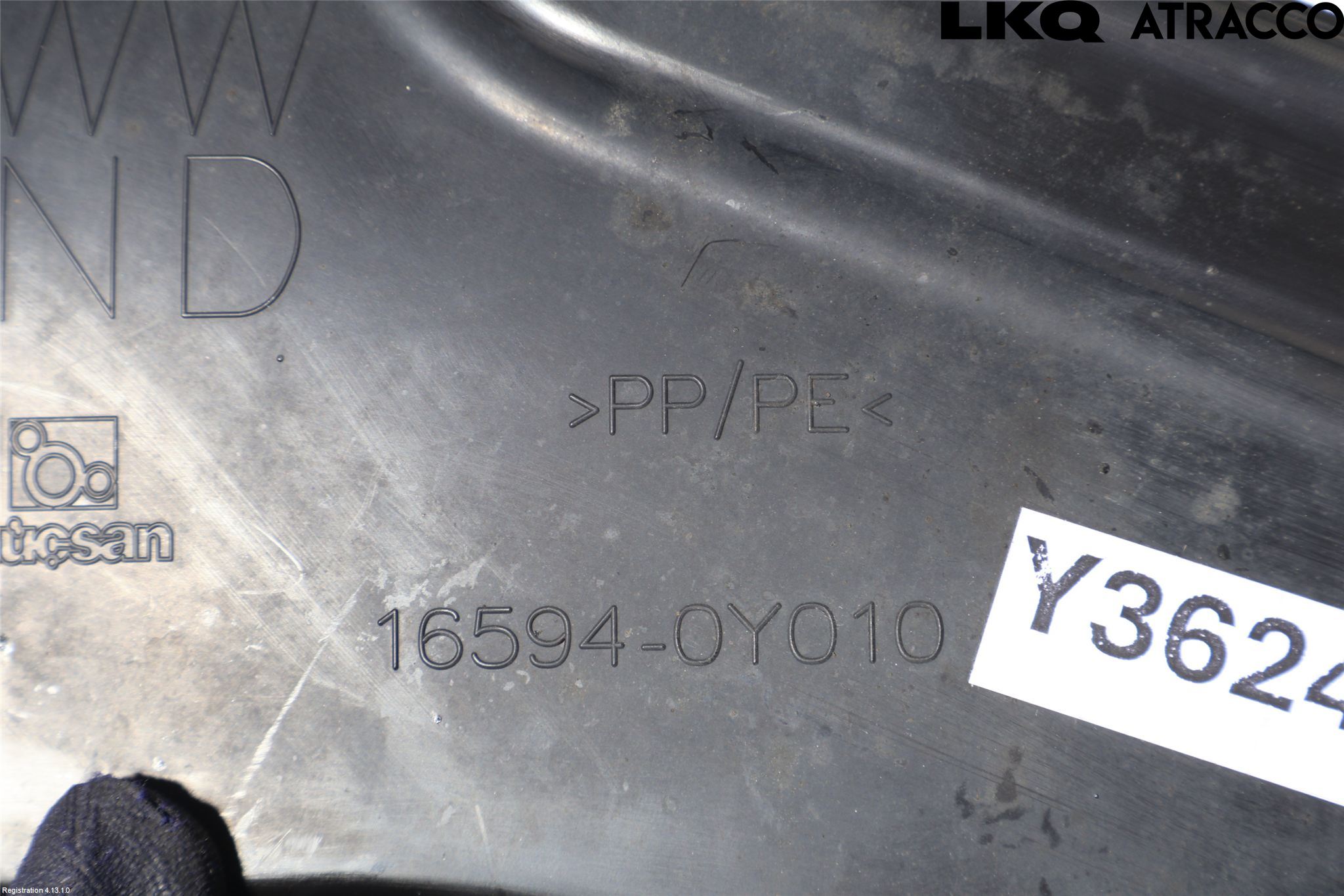 Toyota AURIS 13-19 Täckplast Front