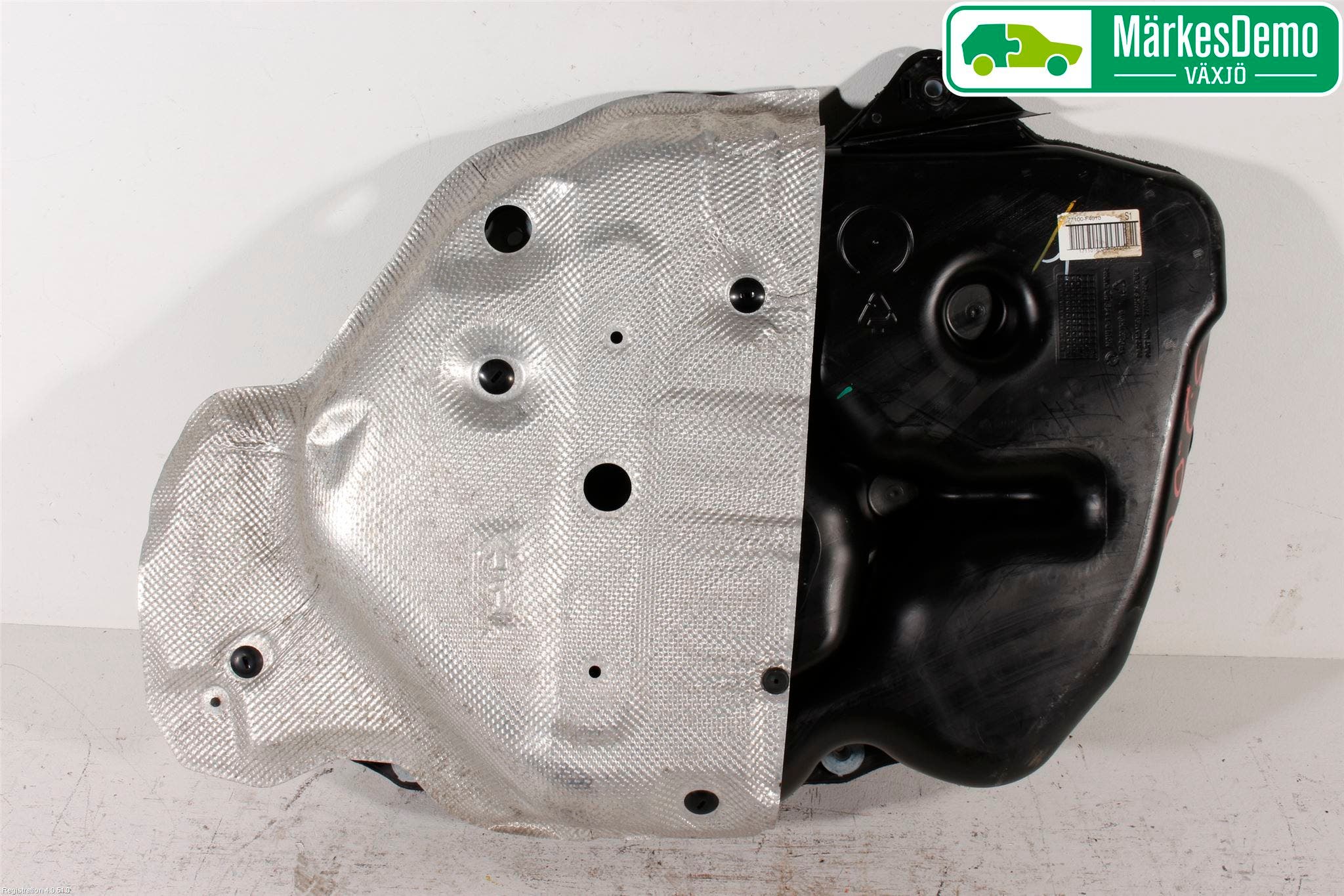 Toyota C-HR 16-23 Bränsletank