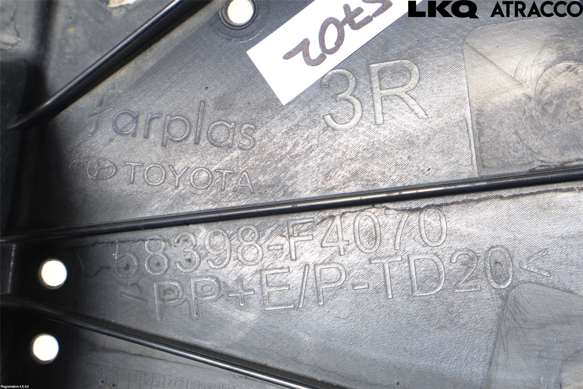 Toyota C-HR 24- Hasplåt Plåt-Plast