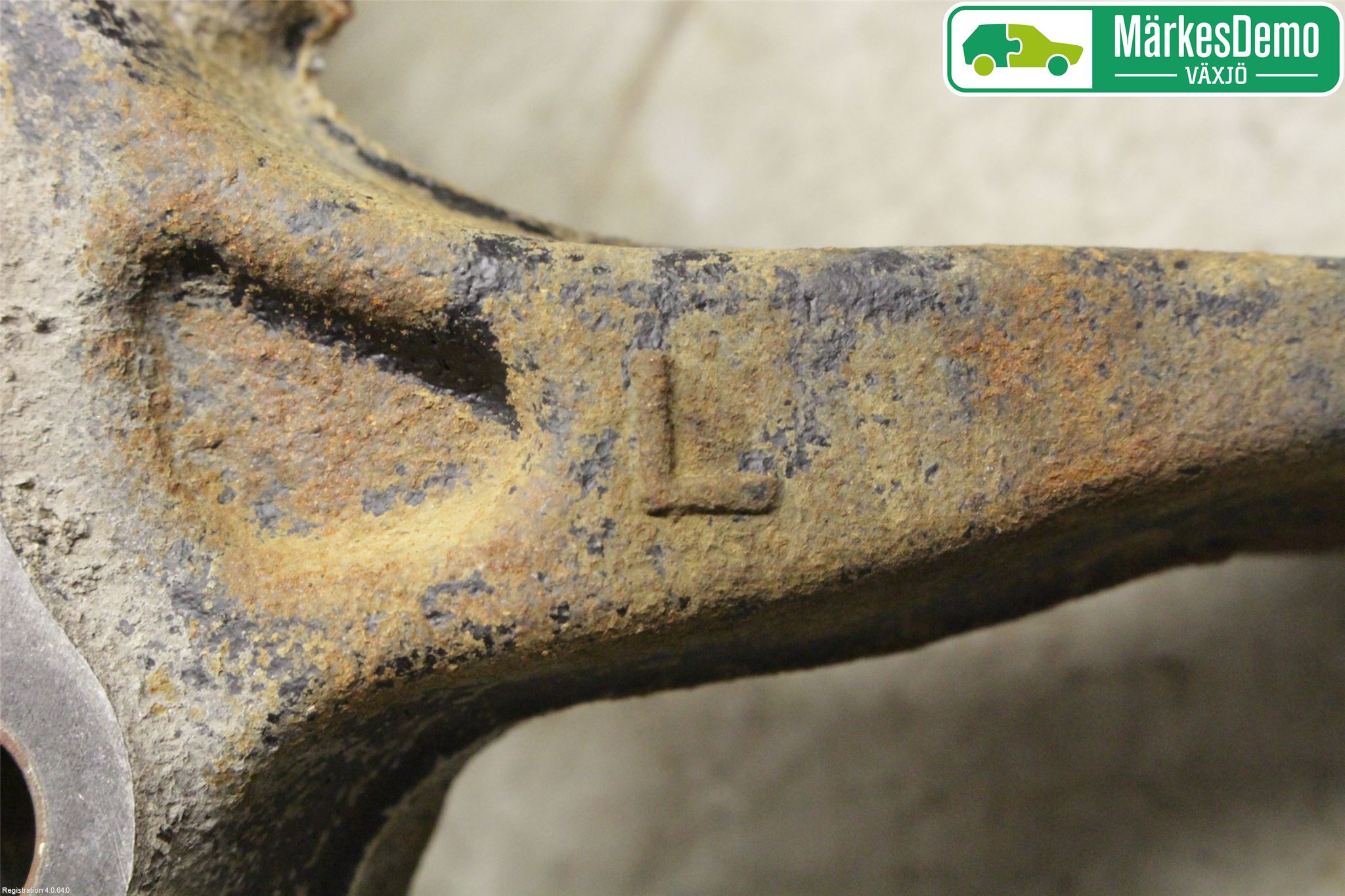 Suzuki SWIFT 17-24 Styrspindel Lagerhus Vä