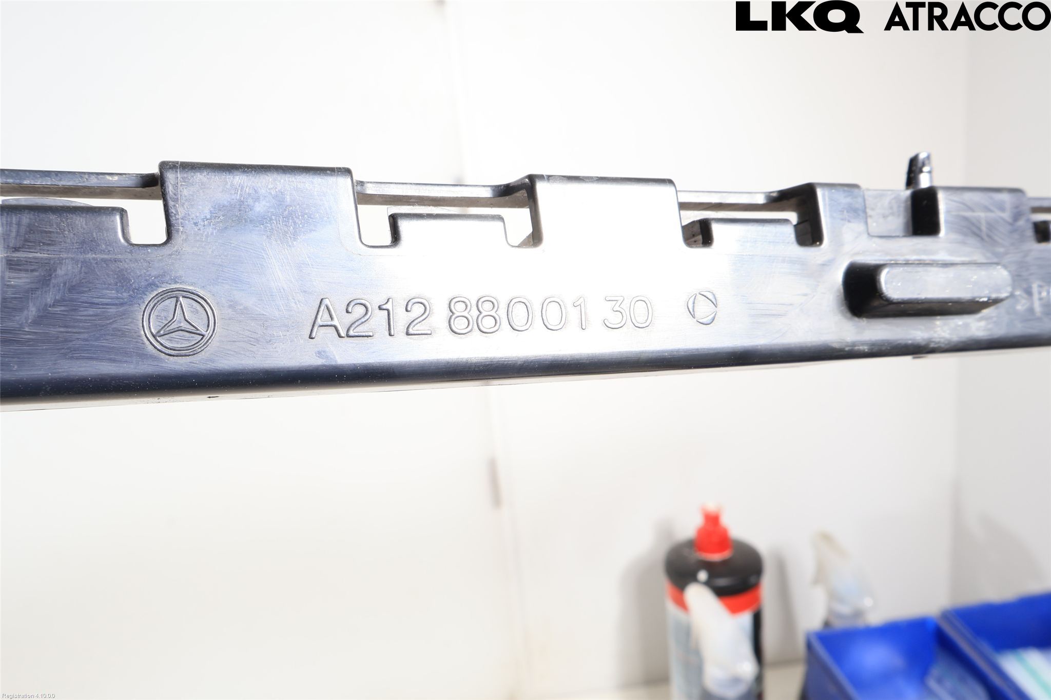 Mercedes-Benz MB E-KLASS (W212) 09-16 Stötfångarfäste Bak Vä