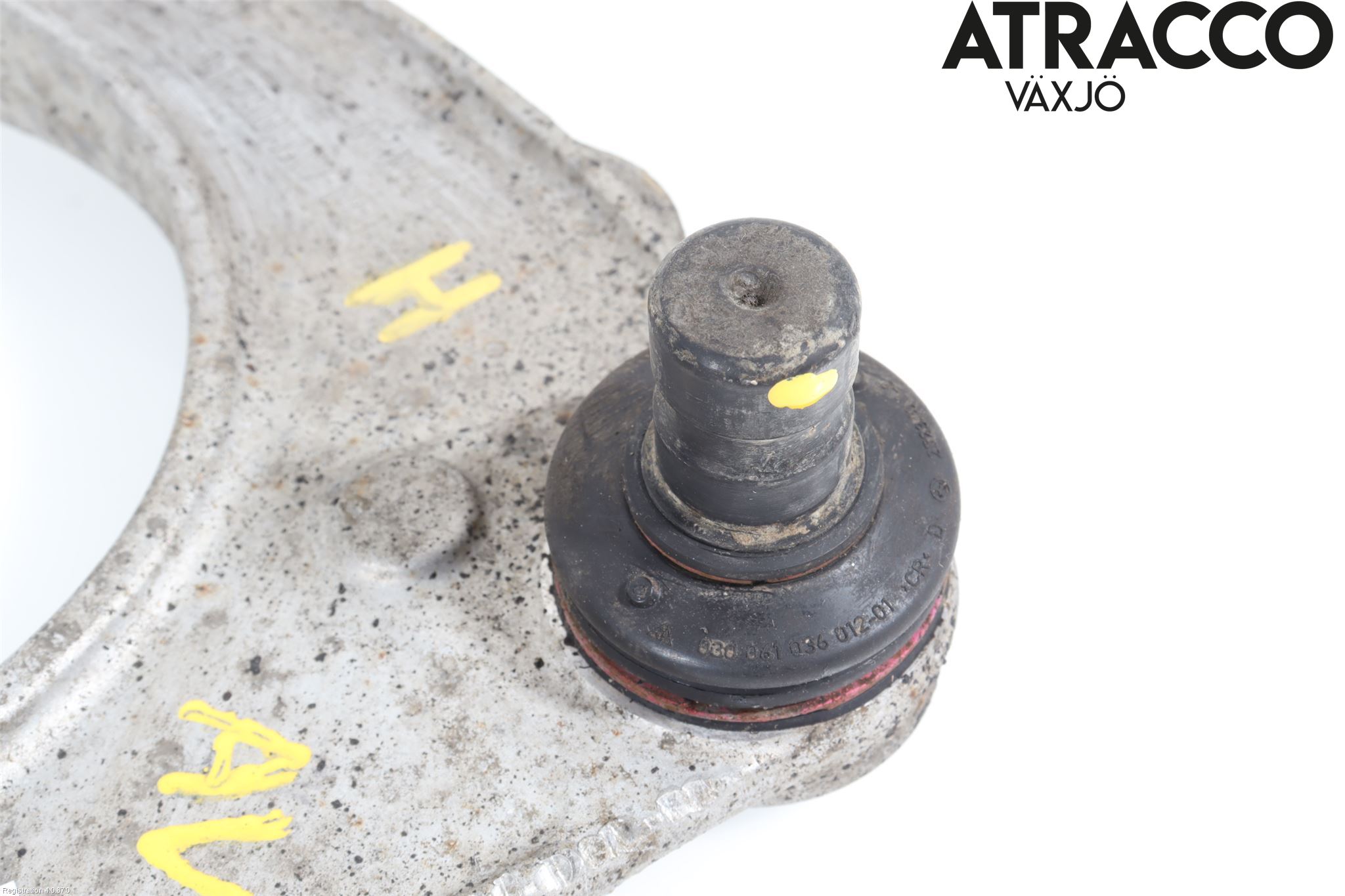 BMW 5 F10/F11/F18 09-17 Bärarm Fram Övre Hö