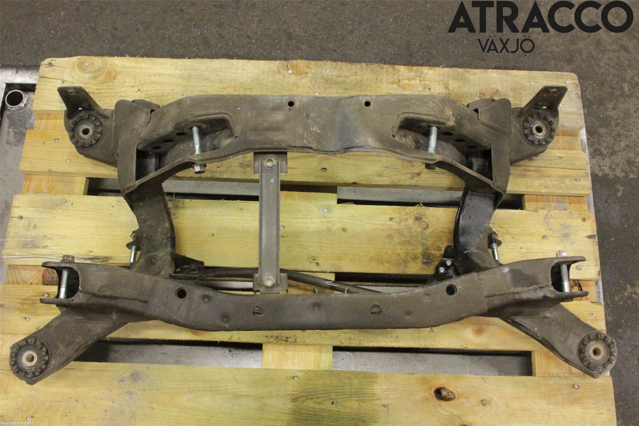 Mitsubishi OUTLANDER 13-21 Bakaxelbalk